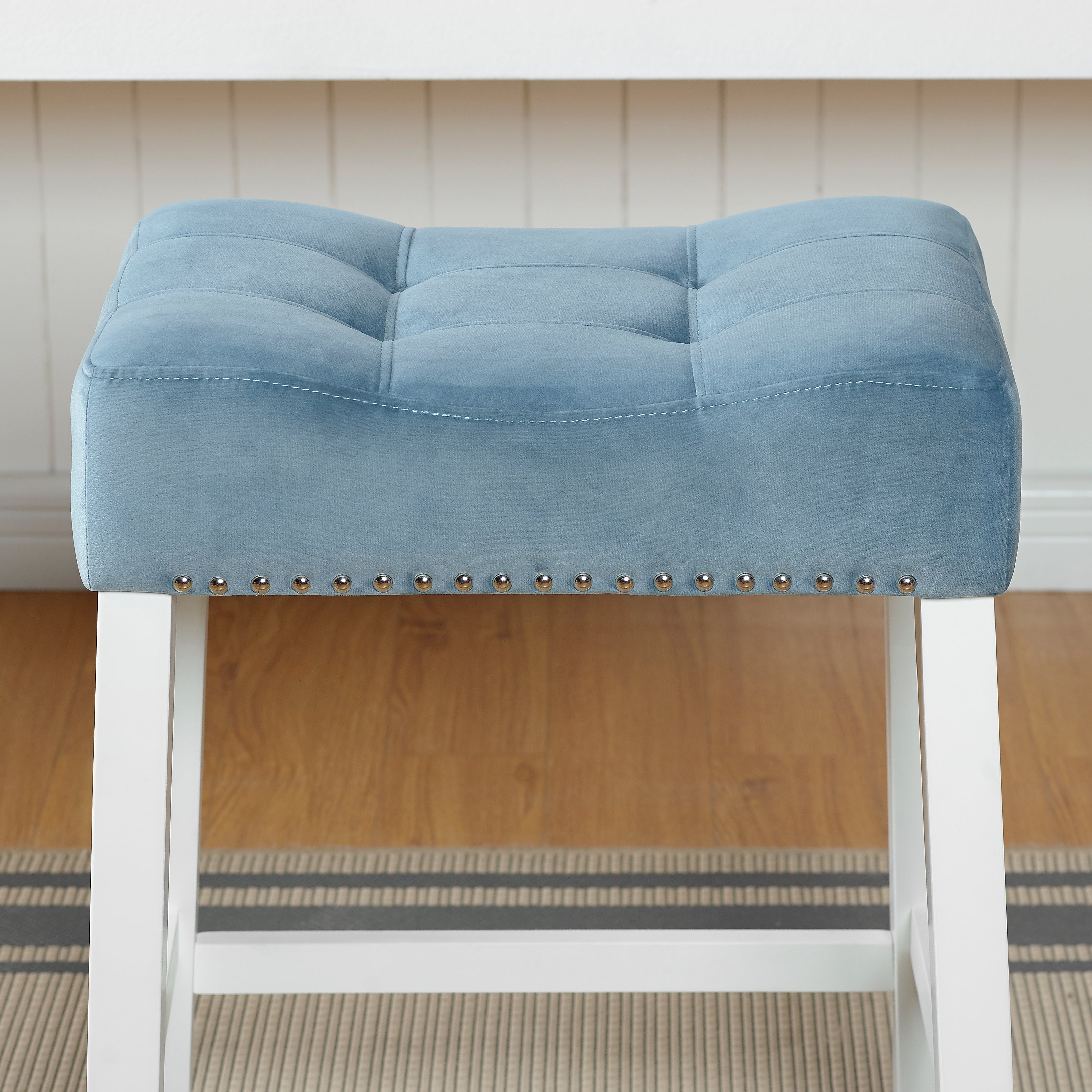 Roundhill Furniture Morovo Set of 2 Velvet Counter Height Bar Stools with Tufted Saddle Seats - White Wash Finish & Blue Velvet Upholstery - Perfect for Kitchen Islands, Breakfast Bars & Home Decor