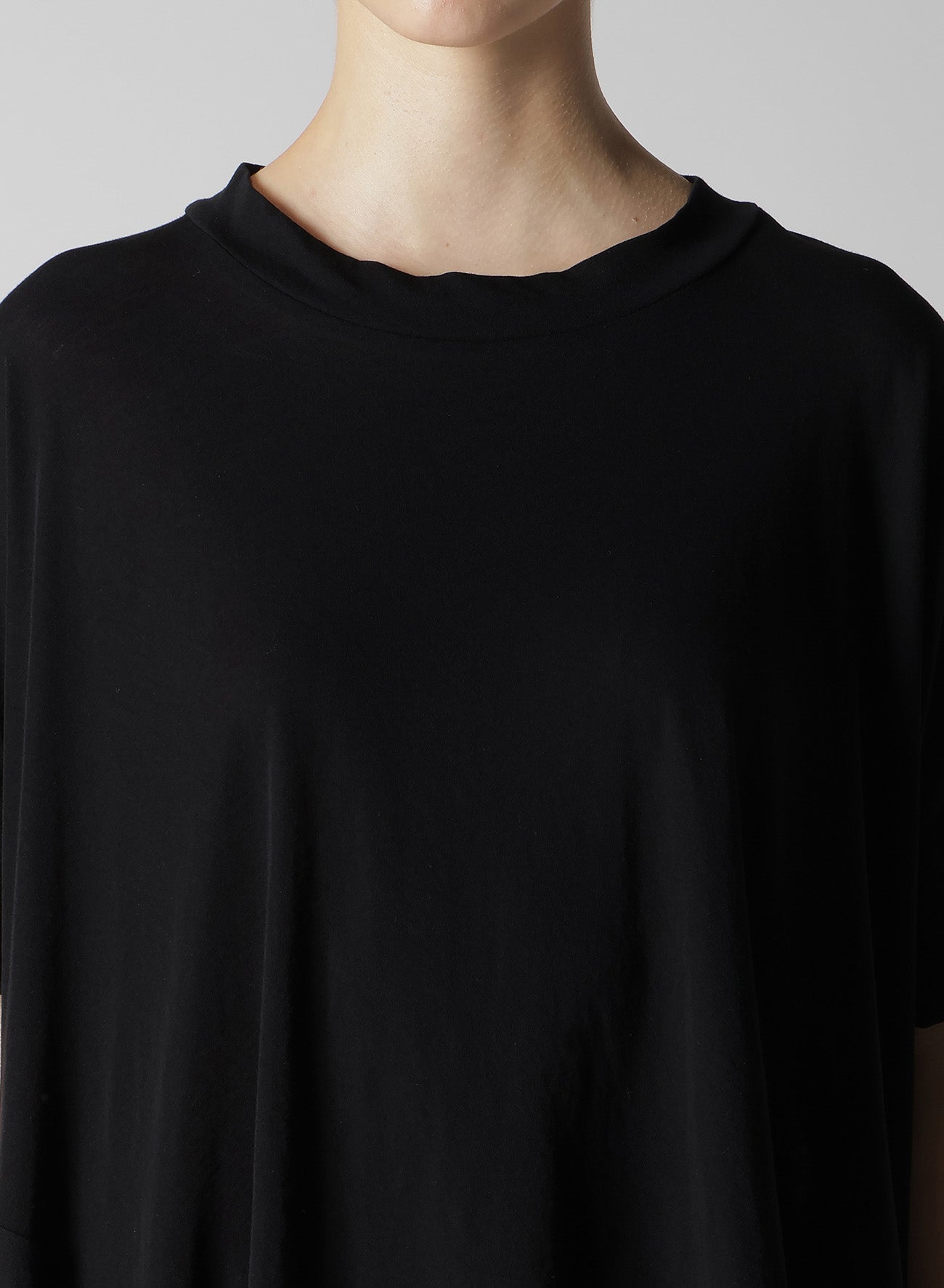 Soft Cotton Jersey Asymmetric Cropped T-Shirt for Women - Trendy Casual & Streetwear Fashion - Perfect for Everyday Wear, Layering, and Summer Outfits