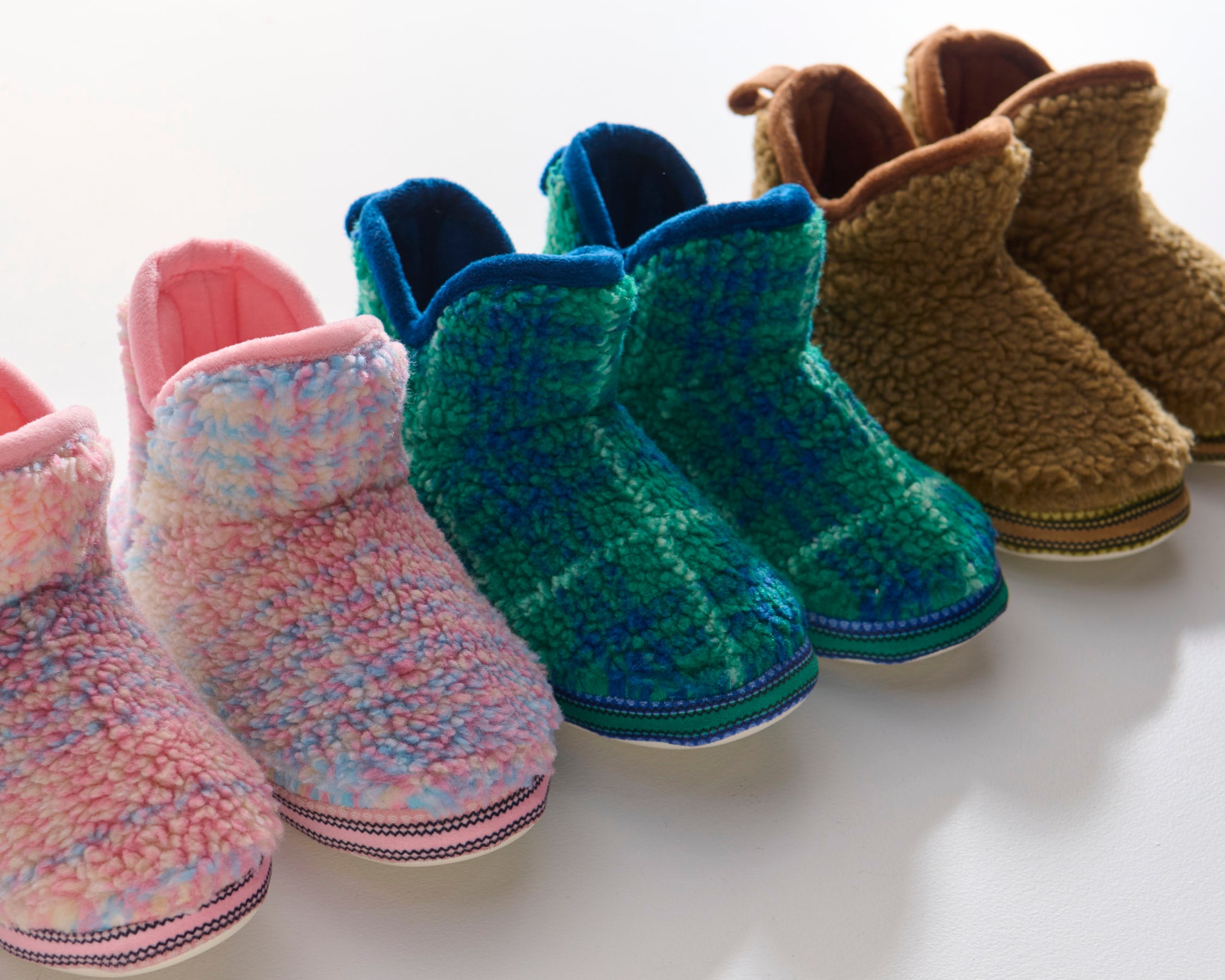 Pastel Tartan Sherpa Ankle Boots for Kids - Warm Winter Shoes for Girls & Boys - Perfect for School, Playdates & Outdoor Adventures