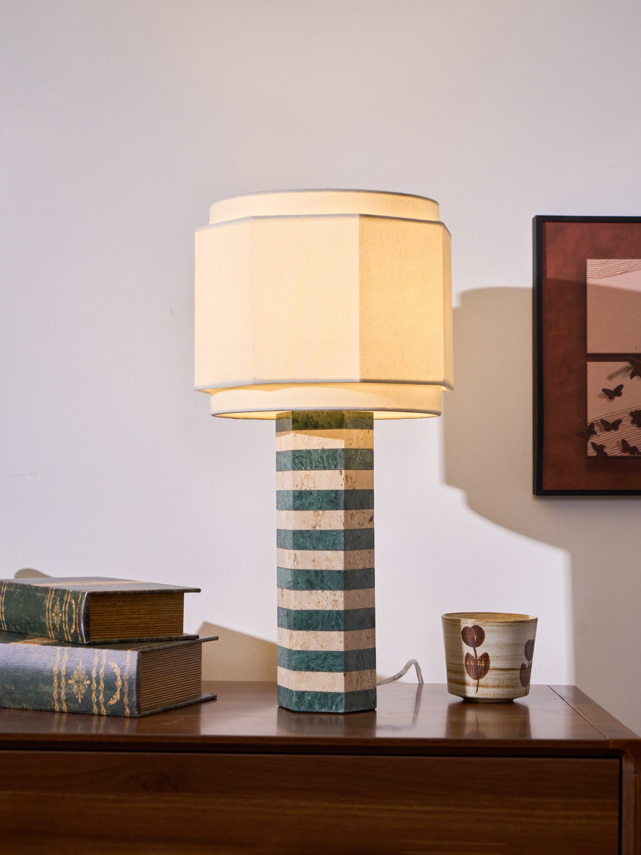 Modari Striped Stone Table Lamp - Modern Decorative Lighting for Living Room, Bedroom & Office - Dimmable LED Desk Lamp with Natural Stone Base