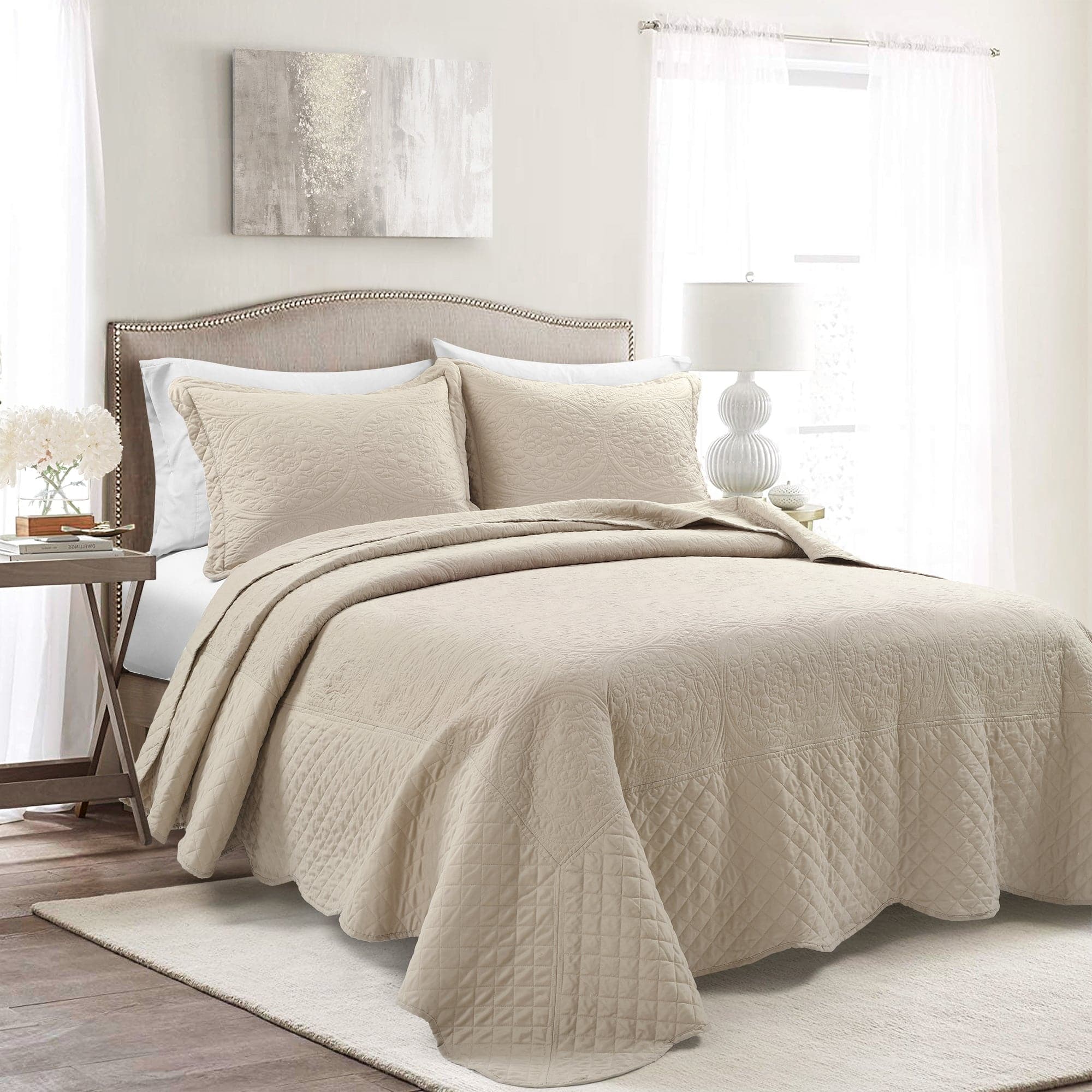 Medallion Scalloped Edge Oversized Bedspread Set - King Size Luxury Bedding with Embroidered Design for Master Bedroom, Guest Room & Hotel Decor
