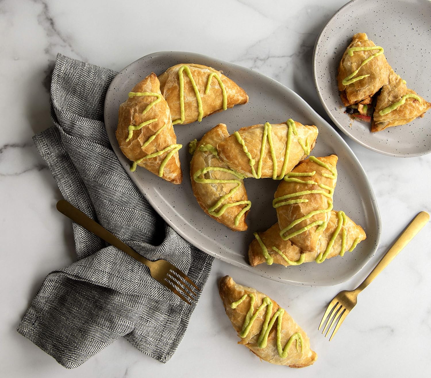 Nordic Ware Pocket Pie Press - Stainless Steel Hand Pie Maker for Homemade Empanadas, Turnovers & Mini Pies | Perfect for Baking, Picnics & Holiday Treats