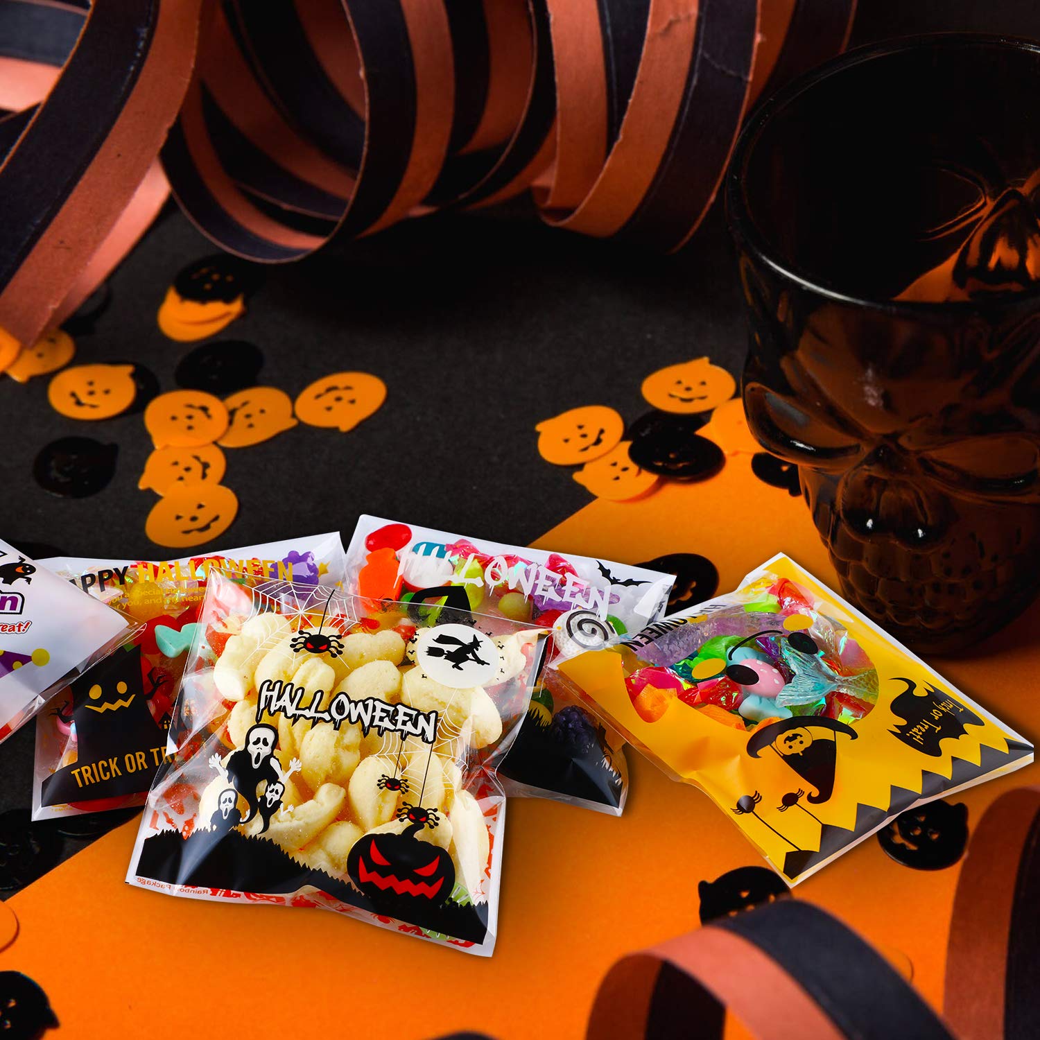 400-Piece Halloween & Christmas Cellophane Treat Bags - Self-Adhesive Cookie Candy Bags for Holiday Party Favors, Gift Wrapping, Classroom Treats & Themed Events (Style Set 2)