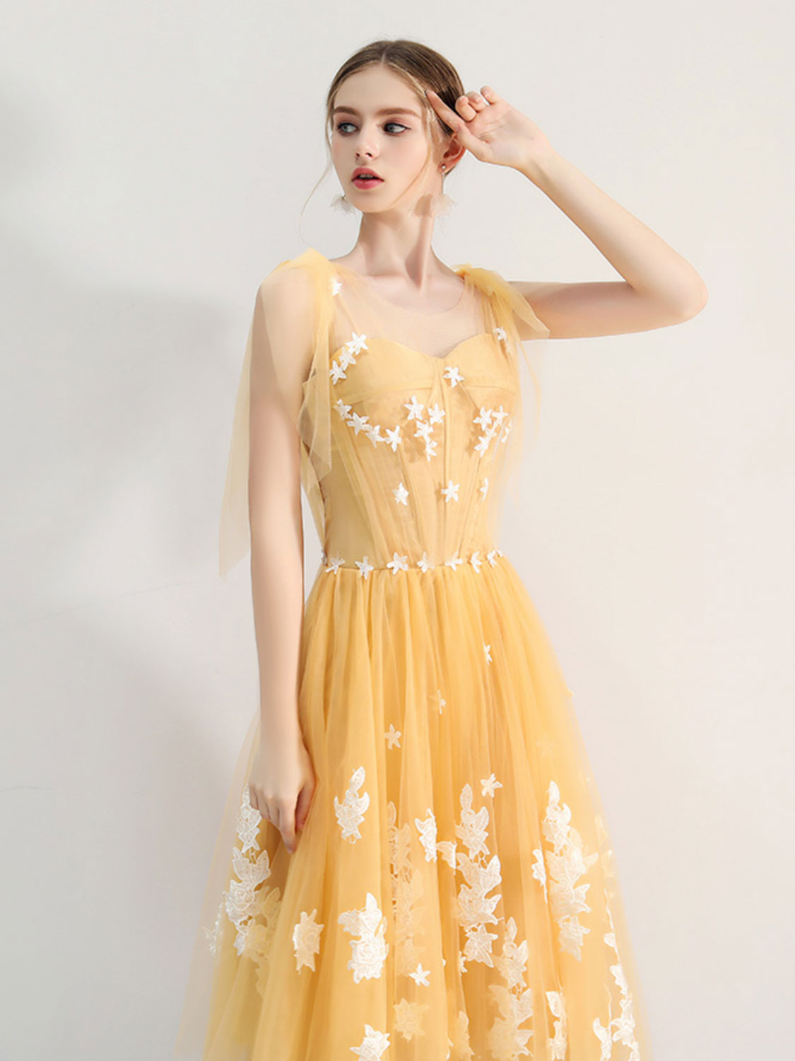 Elegant A-Line Yellow Tulle Lace Short Prom Dress | Homecoming Party Gown | Perfect for Prom Night, Homecoming Dance & Special Occasions