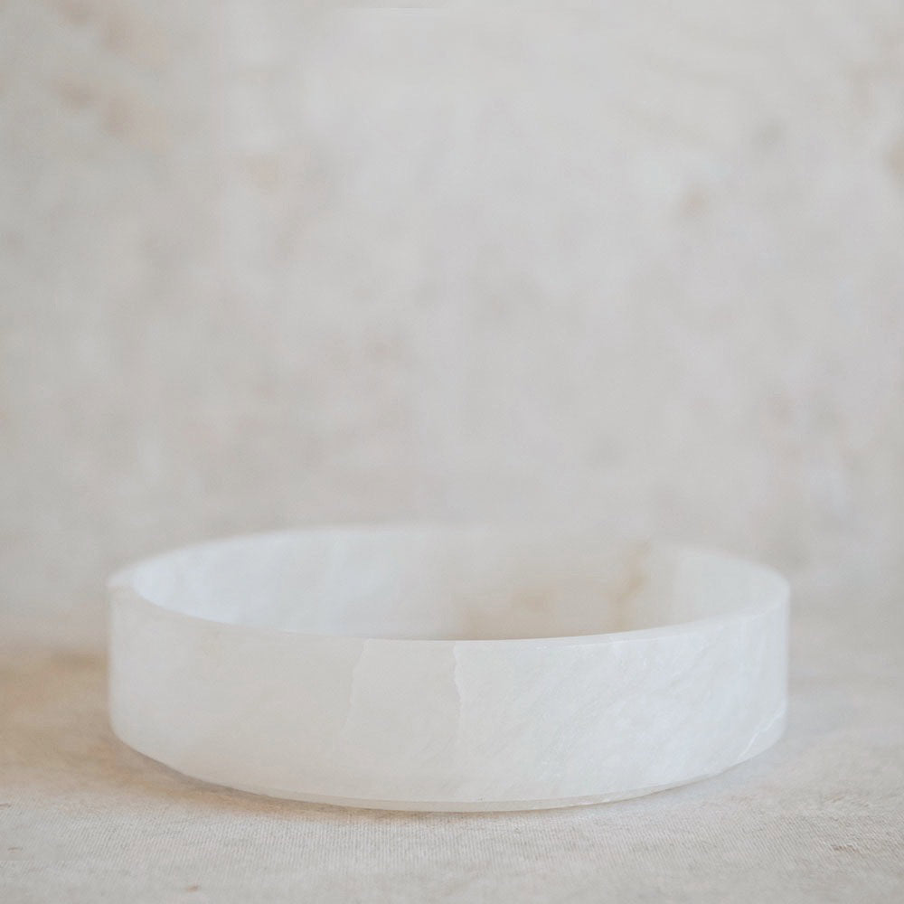 Elegant Round Alabaster Tray for Home Decor | Natural Stone Serving Tray for Dining, Jewelry Display & Bathroom Organizer | Perfect for Centerpieces, Wedding Gifts & Spa Essentials