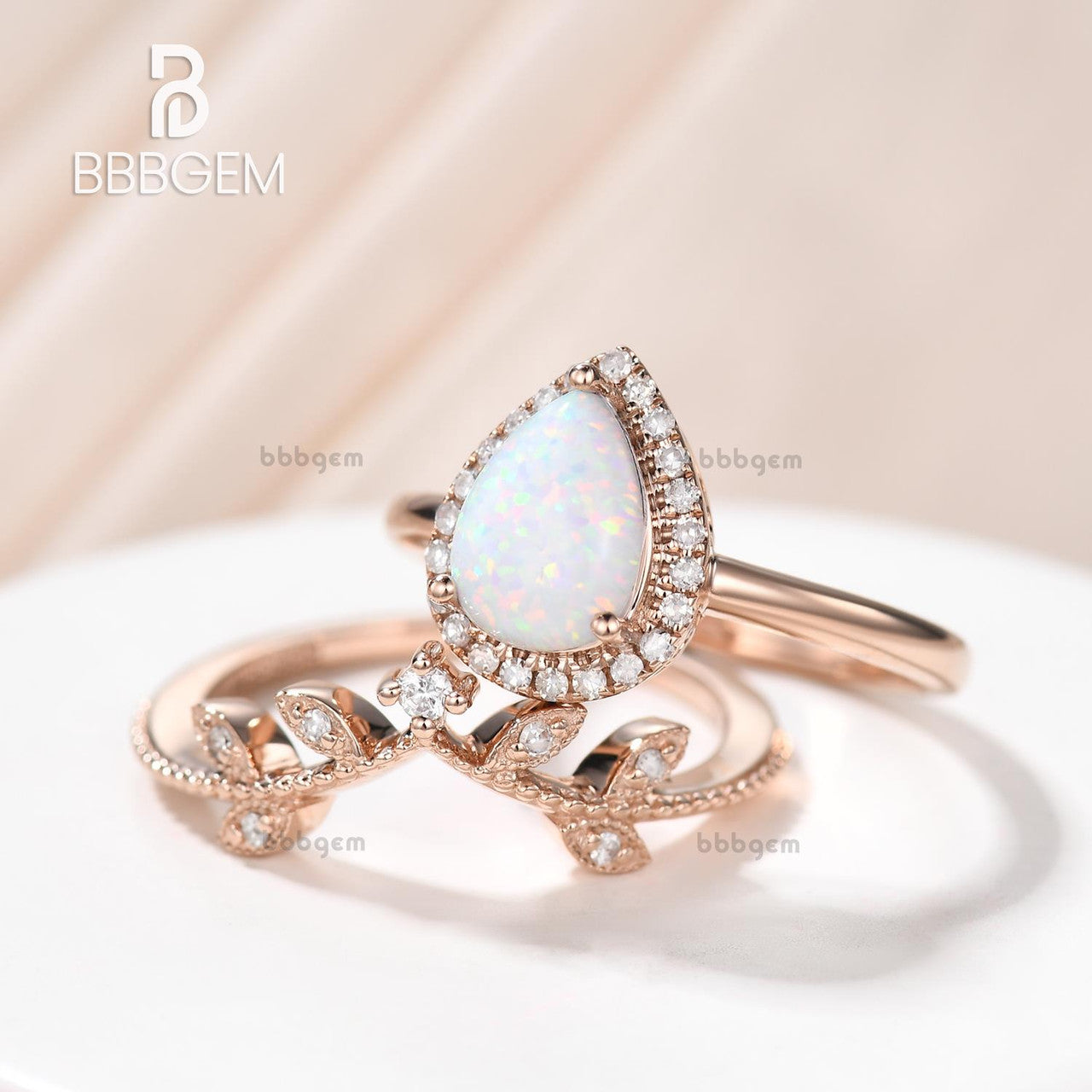 Vintage 14K/18K Gold Pear Opal Rose Gold Wedding Ring Set with Halo Leaf Band - Elegant Bridal Jewelry for Engagement, Anniversary & Special Occasions