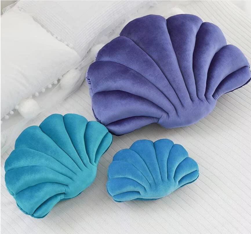 Luxury Velvet Seashell Throw Pillow - Turquoise Decorative Cushion for Bed, Couch & Home Office (18.11x13 Inch) - Perfect for Coastal Decor, Boho Living Room & Beach House Accents