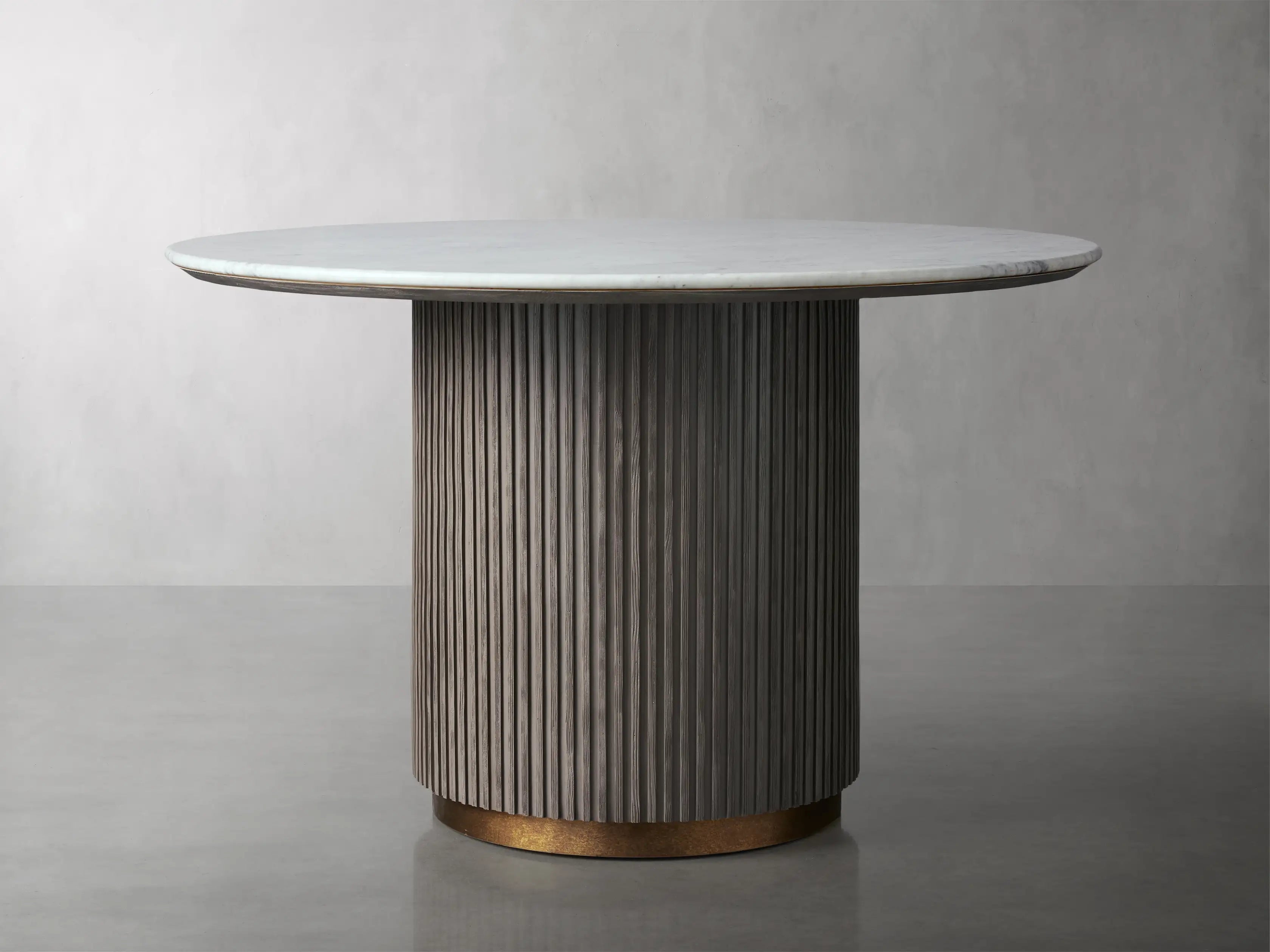 Fimley Round Dining Table - 42 Inch Modern Wood Kitchen Table for 4-6 People, Perfect for Small Spaces, Dining Rooms & Breakfast Nooks