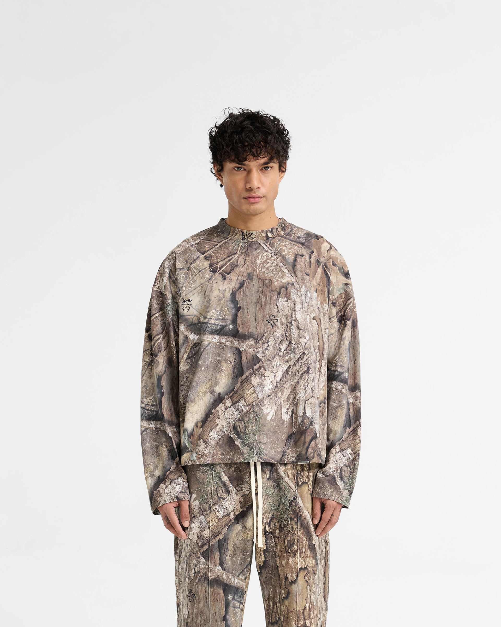 Realtree® Camo Long Sleeve T-Shirt for Men - Hunting & Outdoor Camouflage Shirt - Durable Comfort Fit for Hunting, Fishing, Camping & Outdoor Activities