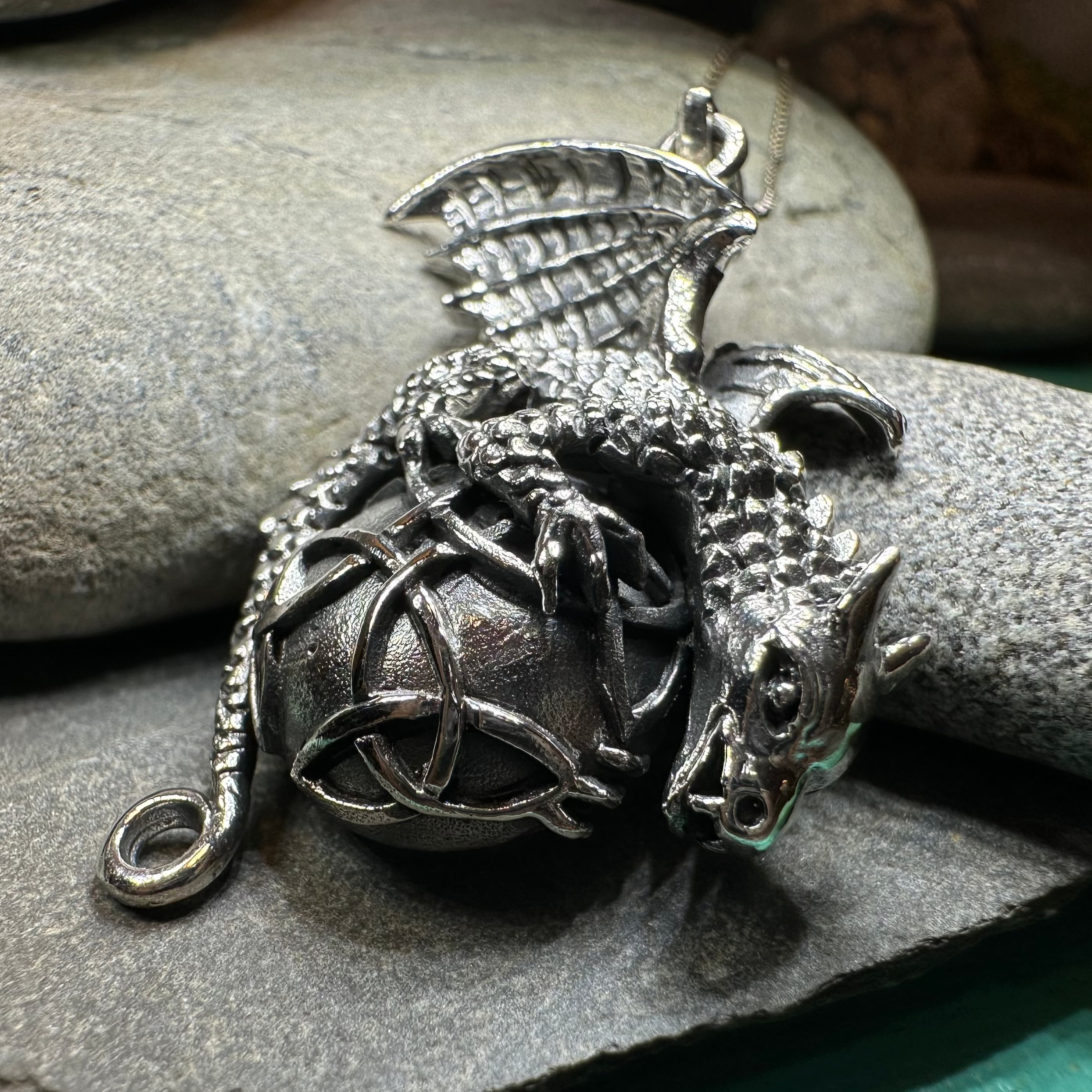 Archion Dragon Moon Necklace - Elegant Celestial Jewelry for Women, Moon Phase Pendant with Dragon Design, Perfect Gift for Birthday, Anniversary & Special Occasions | Ideal for Boho, Gothic & Fantasy Fashion Styles