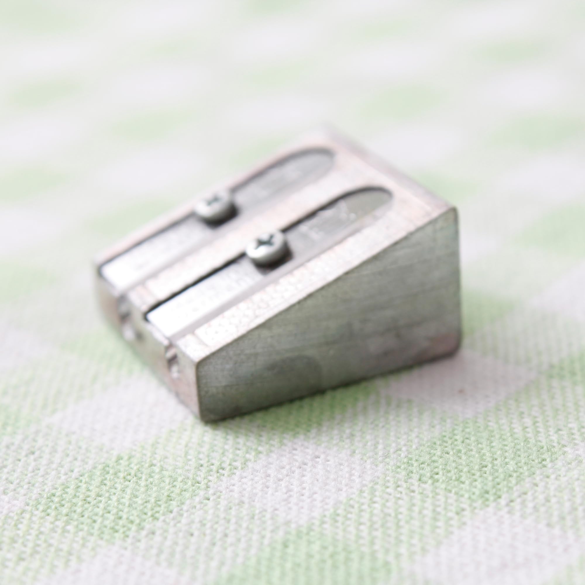 Professional Metal Double Hole Pencil Sharpener for Artists & Students - Perfect for Sketching, Drawing & Office Use