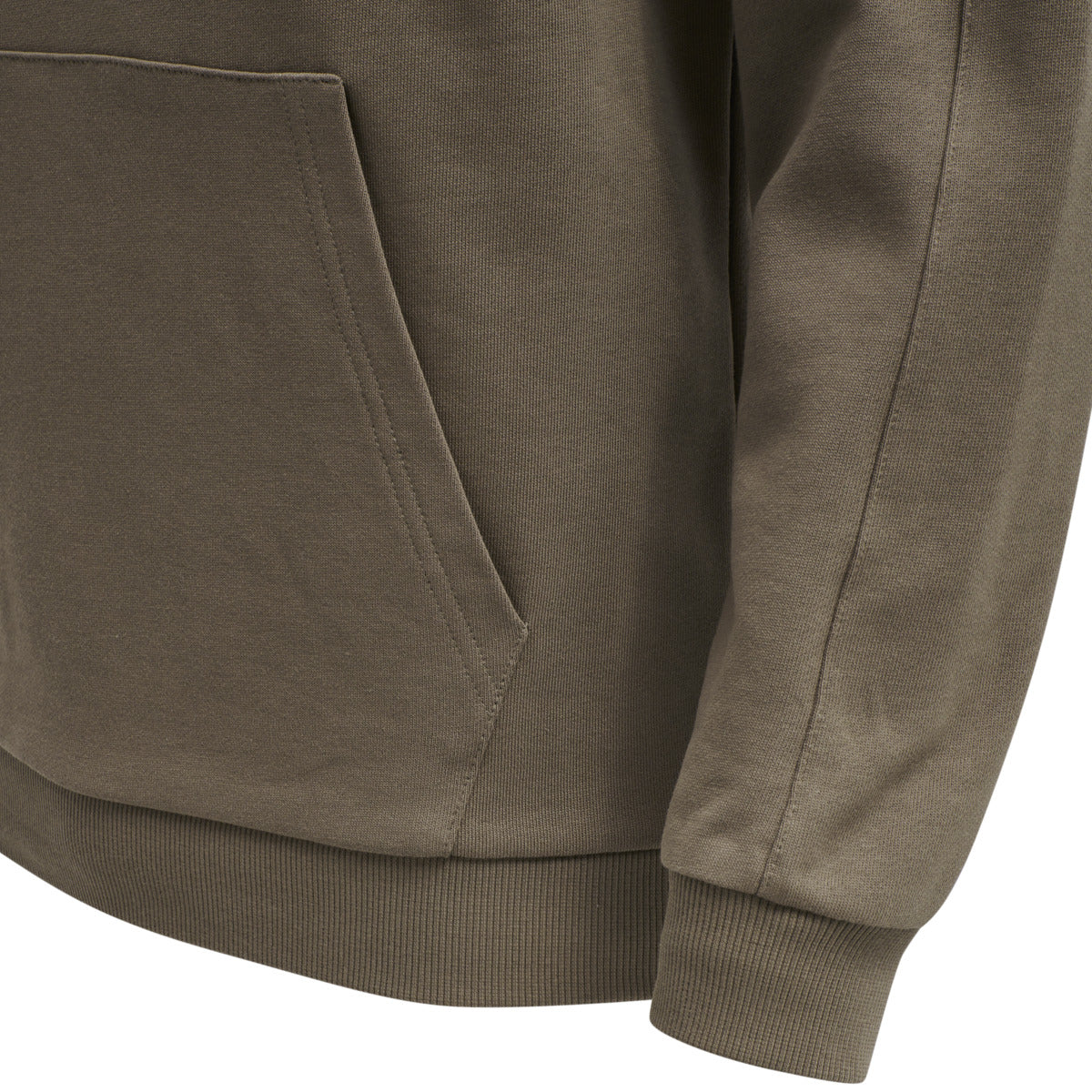 Hummel HMLDENNIS Hoodie for Men - Soft Cotton Pullover Sweatshirt with Kangaroo Pocket | Walnut Brown | Casual Streetwear & Loungewear | Perfect for Gym, Travel, and Everyday Wear