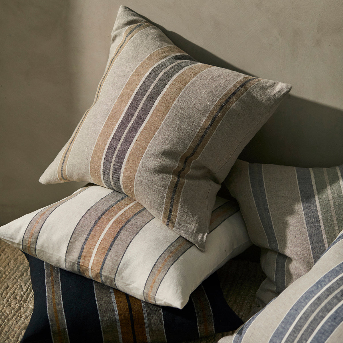 Premium Weave Franco Cushion - Soft & Durable Throw Pillow for Sofa, Bed, or Outdoor Furniture - Perfect for Living Room Decor, Patio Seating & Home Styling