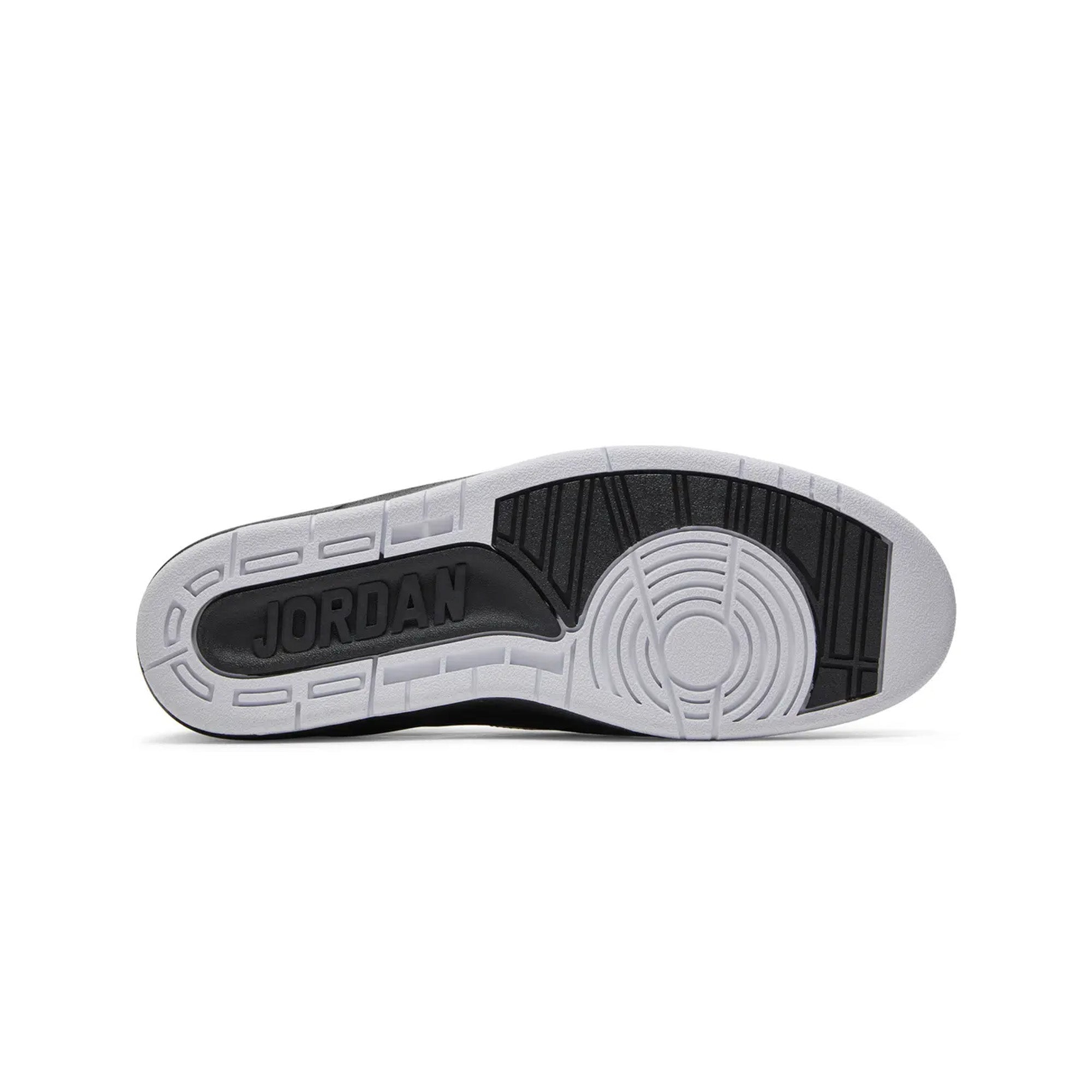 Air Jordan 2 Retro 'QF Black White' Men's Basketball Shoes (2010) - Classic Sneakers for Streetwear & Basketball Games