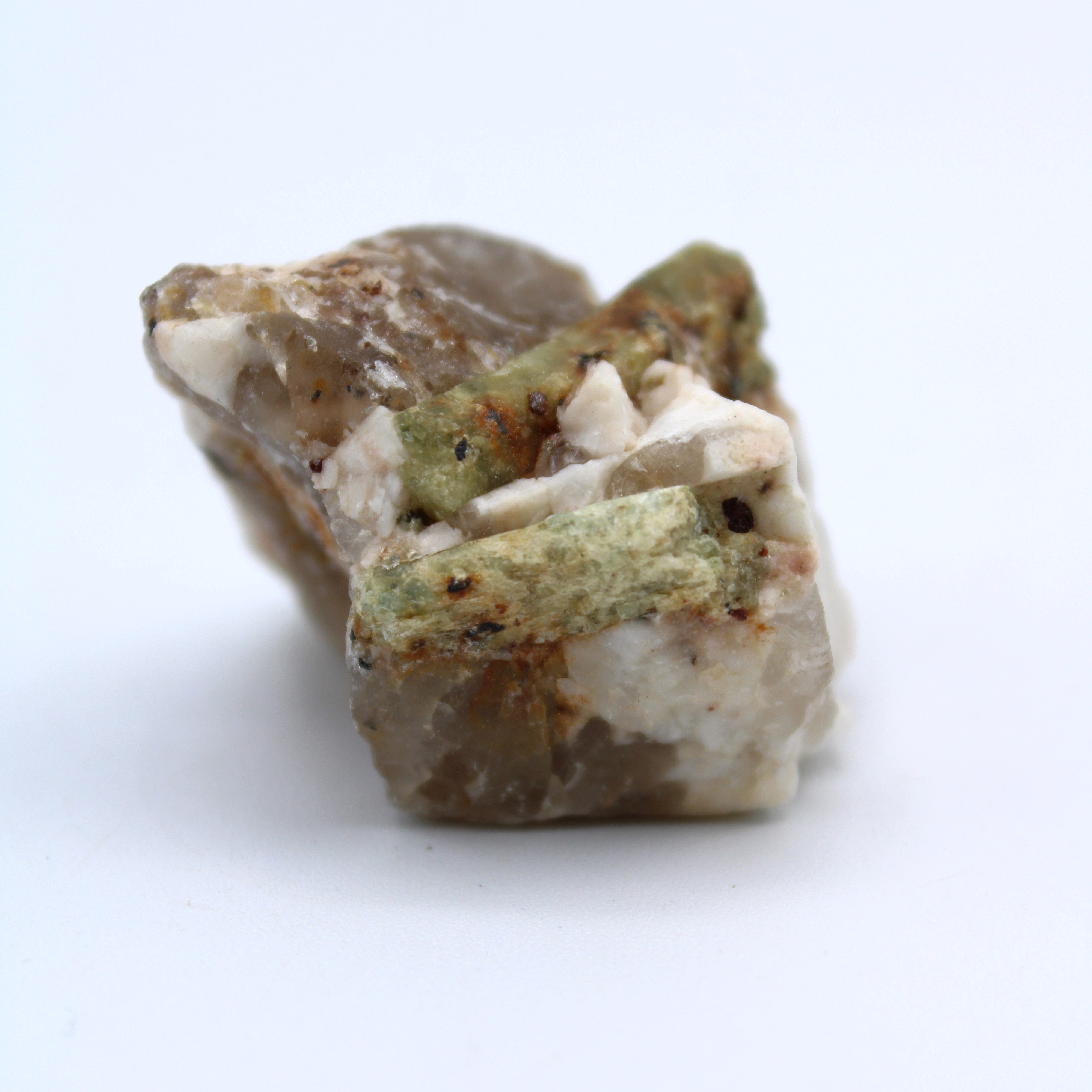 Natural Aquamarine Crystal Specimen - Raw Gemstone for Jewelry Making, Healing & Collection - Perfect for Meditation, Energy Work & Home Decor