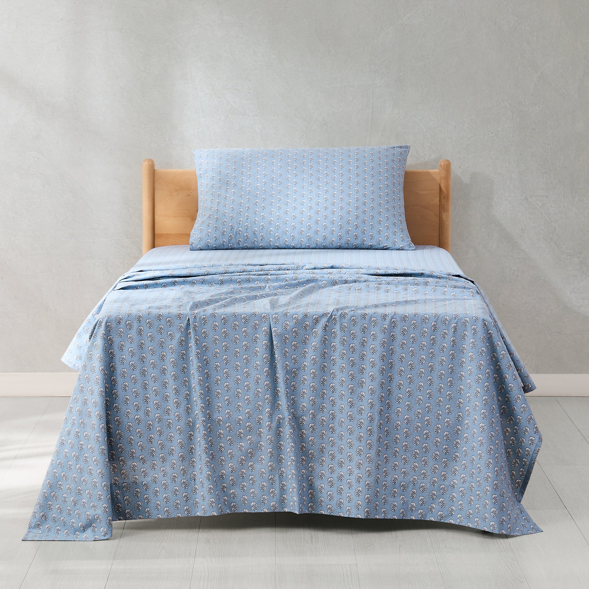 Premium Freesia Cotton Sheet Set - Soft Breathable Bed Sheets for All Seasons - Queen Size 4-Piece Set - Perfect for Home, Hotel, and Guest Room Use