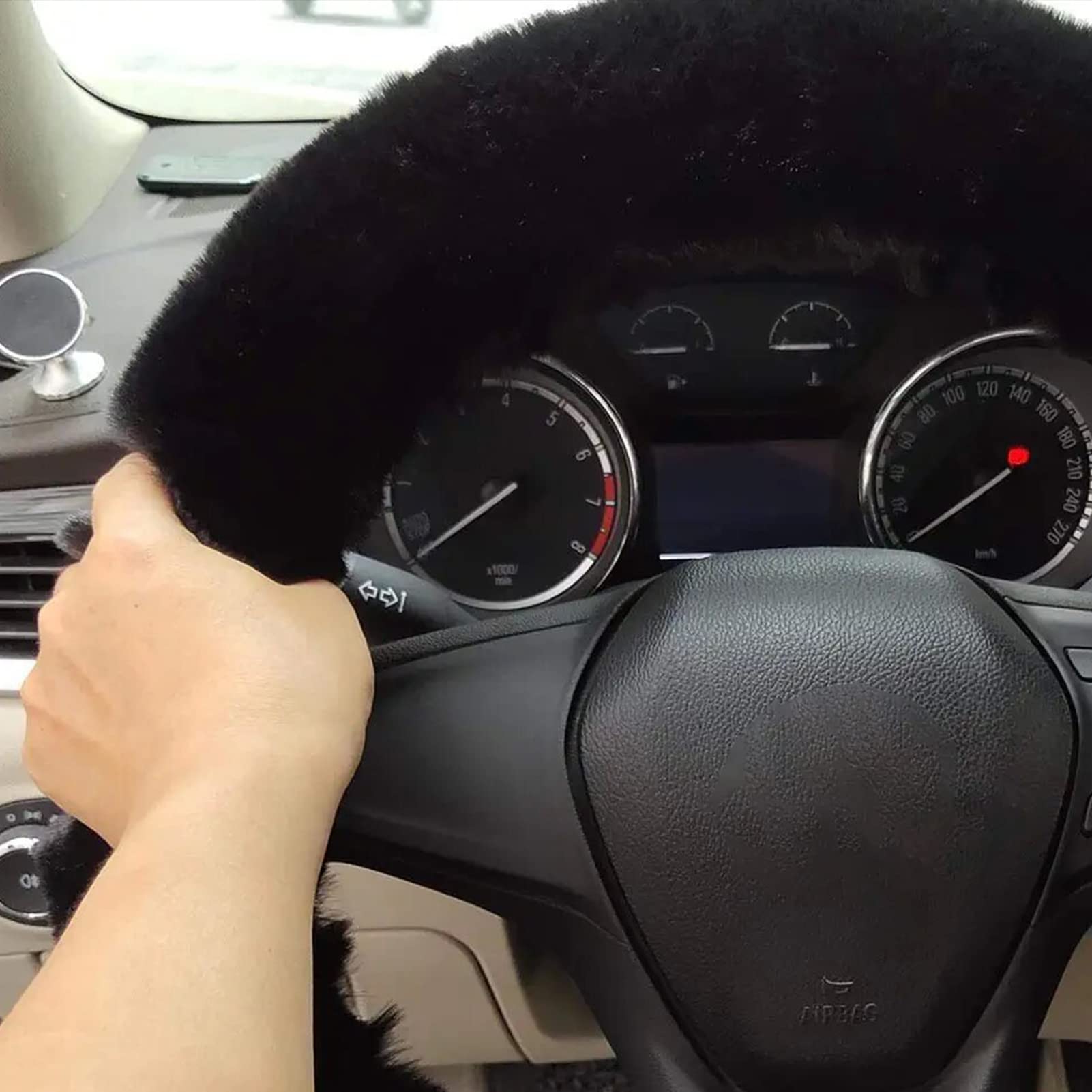 YUNXNYC Fluffy Soft Wool Fur Steering Wheel Cover - Non-Slip Fuzzy Warm Plush Universal Fit for Most Cars | Winter Fashion Car Accessory for Women | Perfect for Cold Weather Commuting & Stylish Interior Decoration (Black)