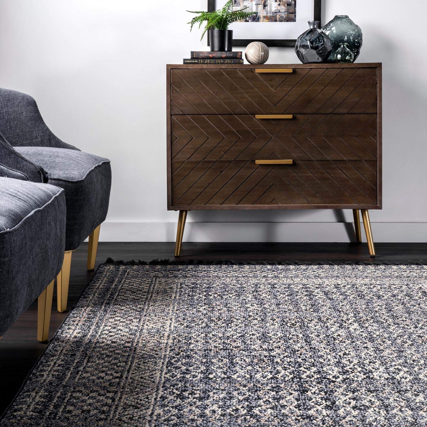 nuLOOM Claudia Diamond Tassel Accent Rug 2x4 Grey - Bohemian Chic Home Decor for Living Room, Bedroom & Entryway