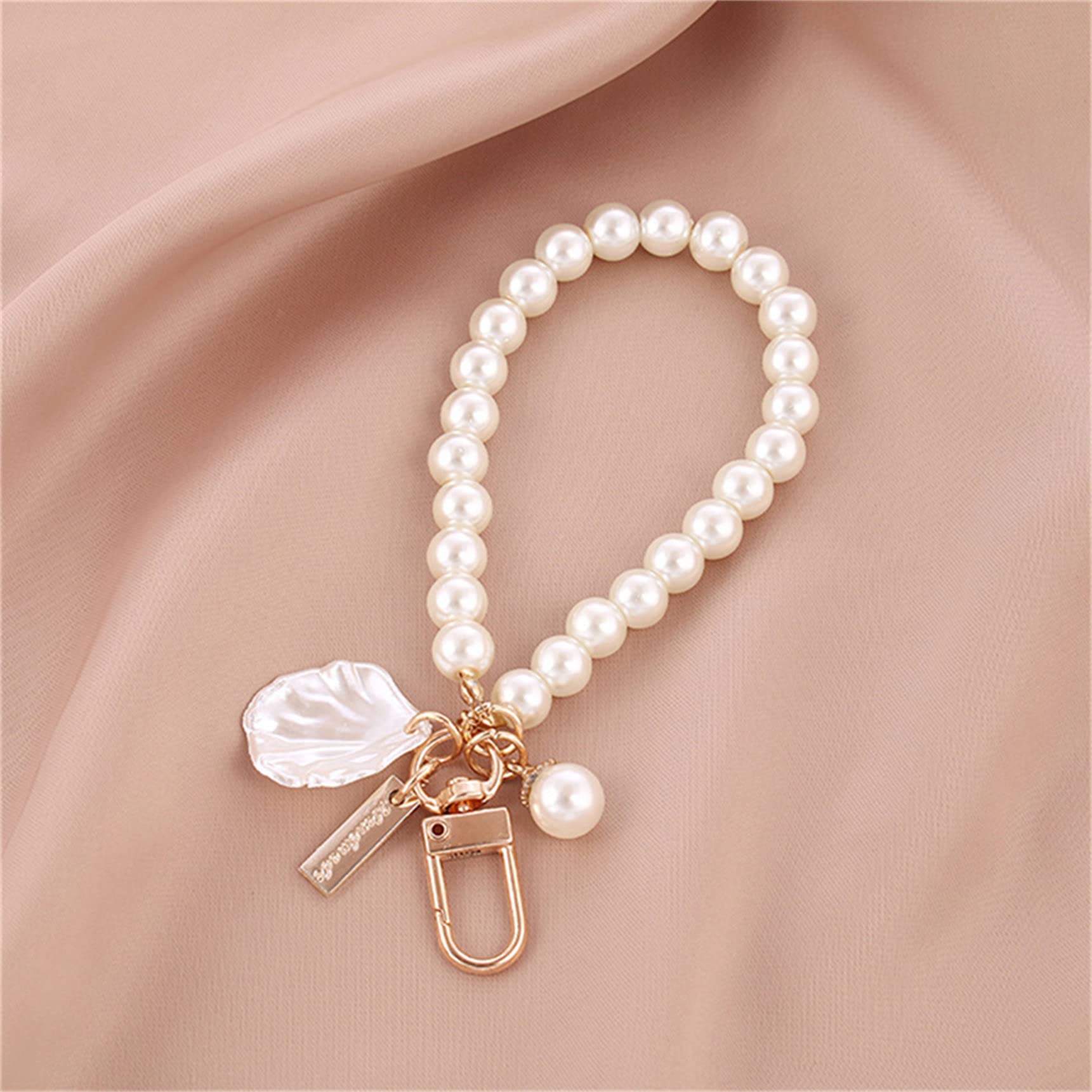 Elegant Imitation Pearl Keychain for Women - Stylish Backpack Key Pendant, Key Ring Charm Accessory (Perfect Gift for Her, Great for Keys, Bags & Backpacks)