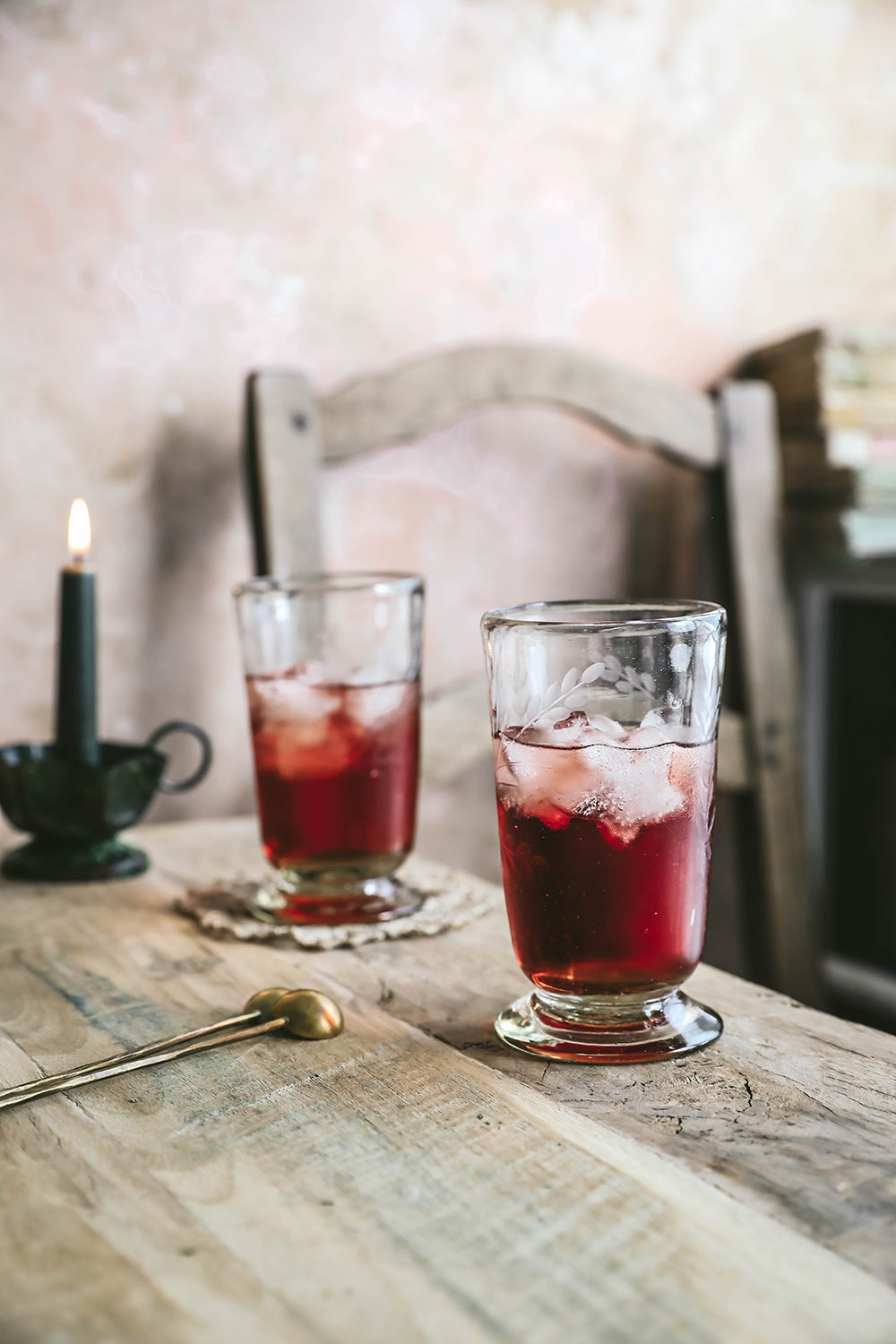 Elegant Hand-Etched Floral Glassware Set - Tall Footed Drinking Glasses for Wine, Cocktails & Special Occasions - Perfect for Weddings, Parties & Home Decor