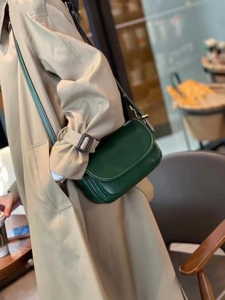 Stylish Leather Flap Crossbody Bag for Women - Fashionable Shoulder Purse for Daily Use, Travel & Shopping