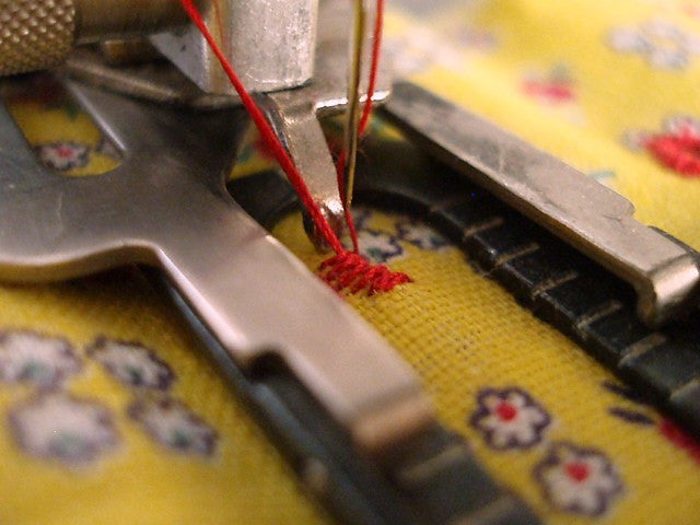 Vintage Original Eyelet Cam for Singer Buttonholer - Perfect for Sewing Machines & Vintage Clothing Repair