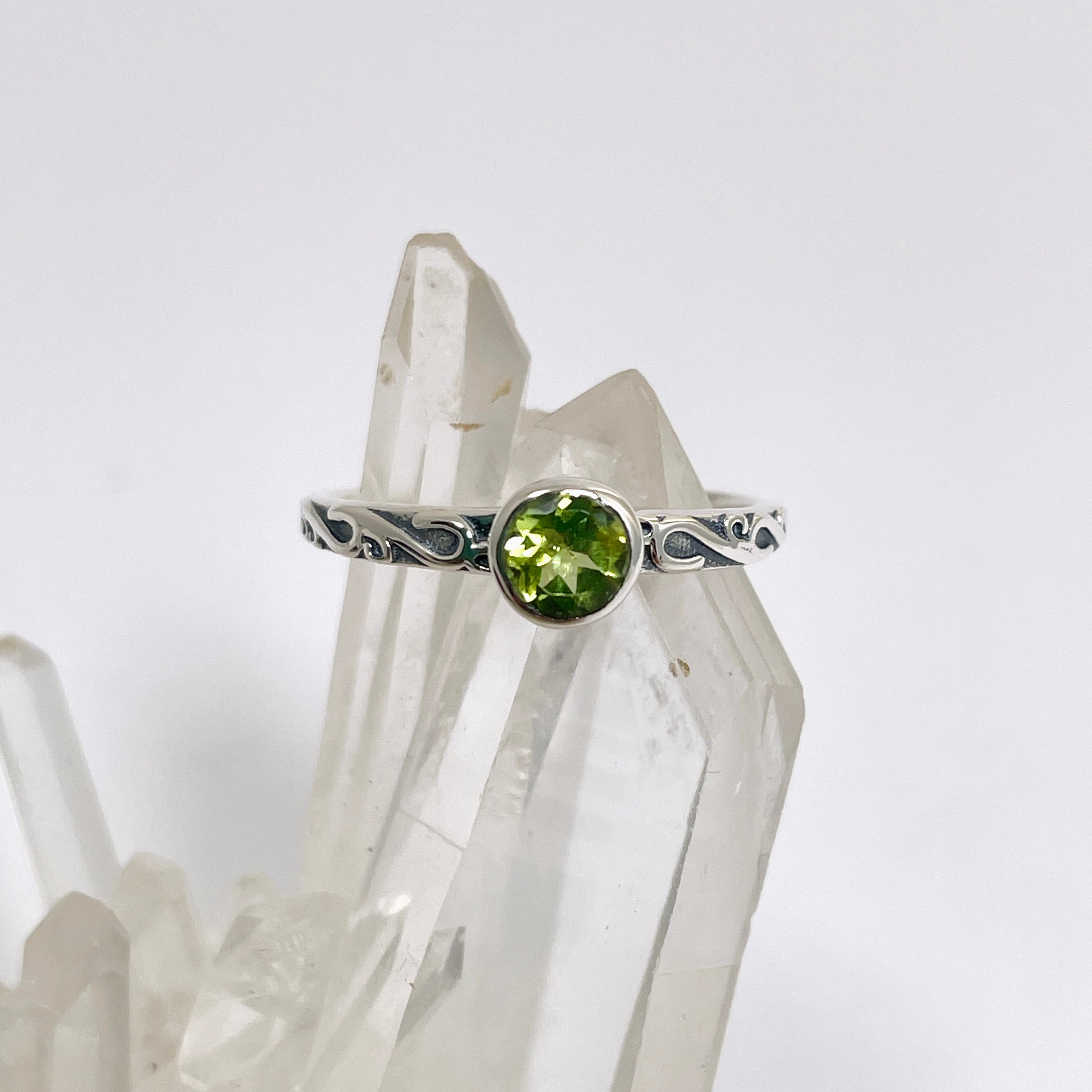 Peridot Round Faceted Gemstone Ring in Sterling Silver - Elegant Jewelry for Women, Perfect for Weddings, Anniversaries & Special Occasions