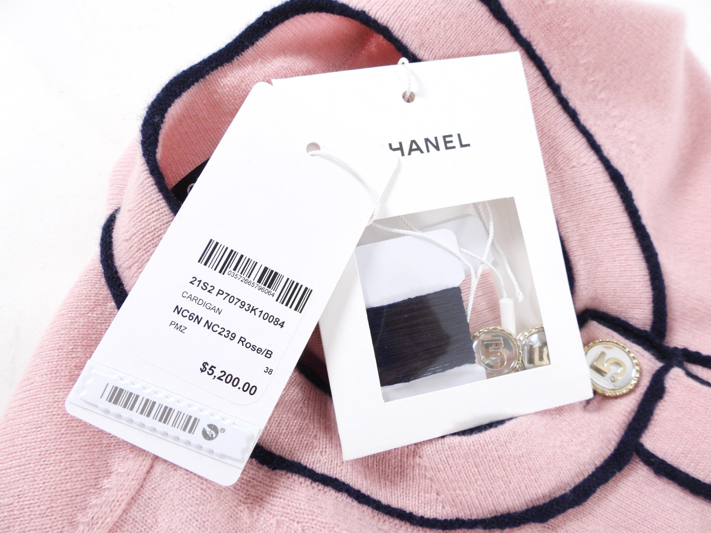 Chanel 21S Pink Cashmere Cardigan Sweater with Signature No.5 Buttons - Size FR38 / US Small - Perfect for Spring Outfits & Luxury Fashion Events