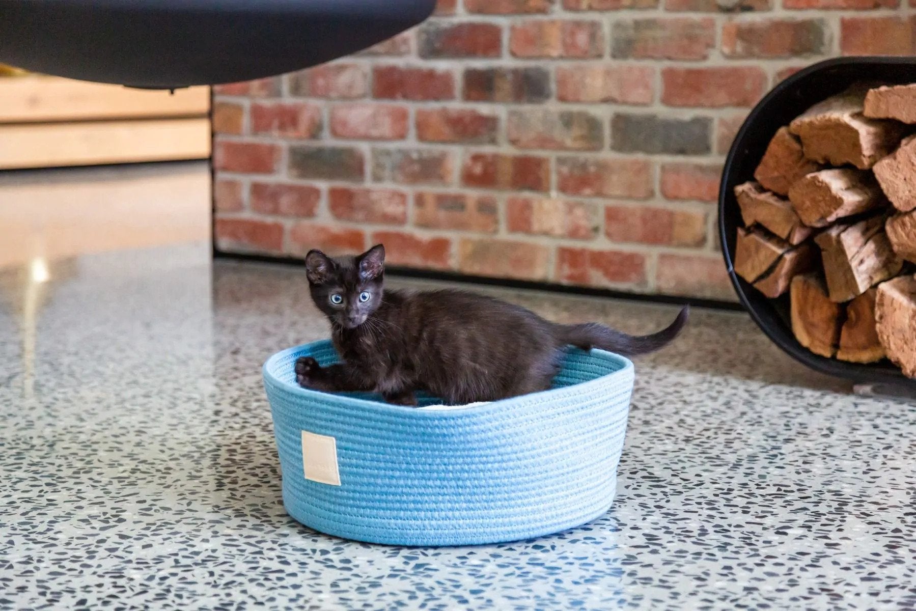 Premium Handwoven Rope Basket Pet Bed - Cozy & Durable Dog Cat Bed for Small Medium Pets - Perfect for Living Room, Bedroom, or Nursery Decor