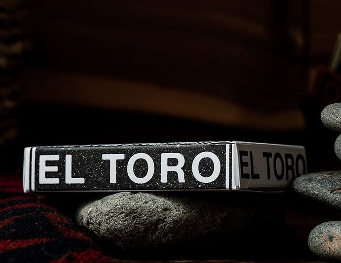 El Toro Premium Playing Cards - High-Quality Poker Cards for Magic Tricks, Card Games & Collectibles - Perfect for Poker Nights, Casino Parties & Family Gatherings