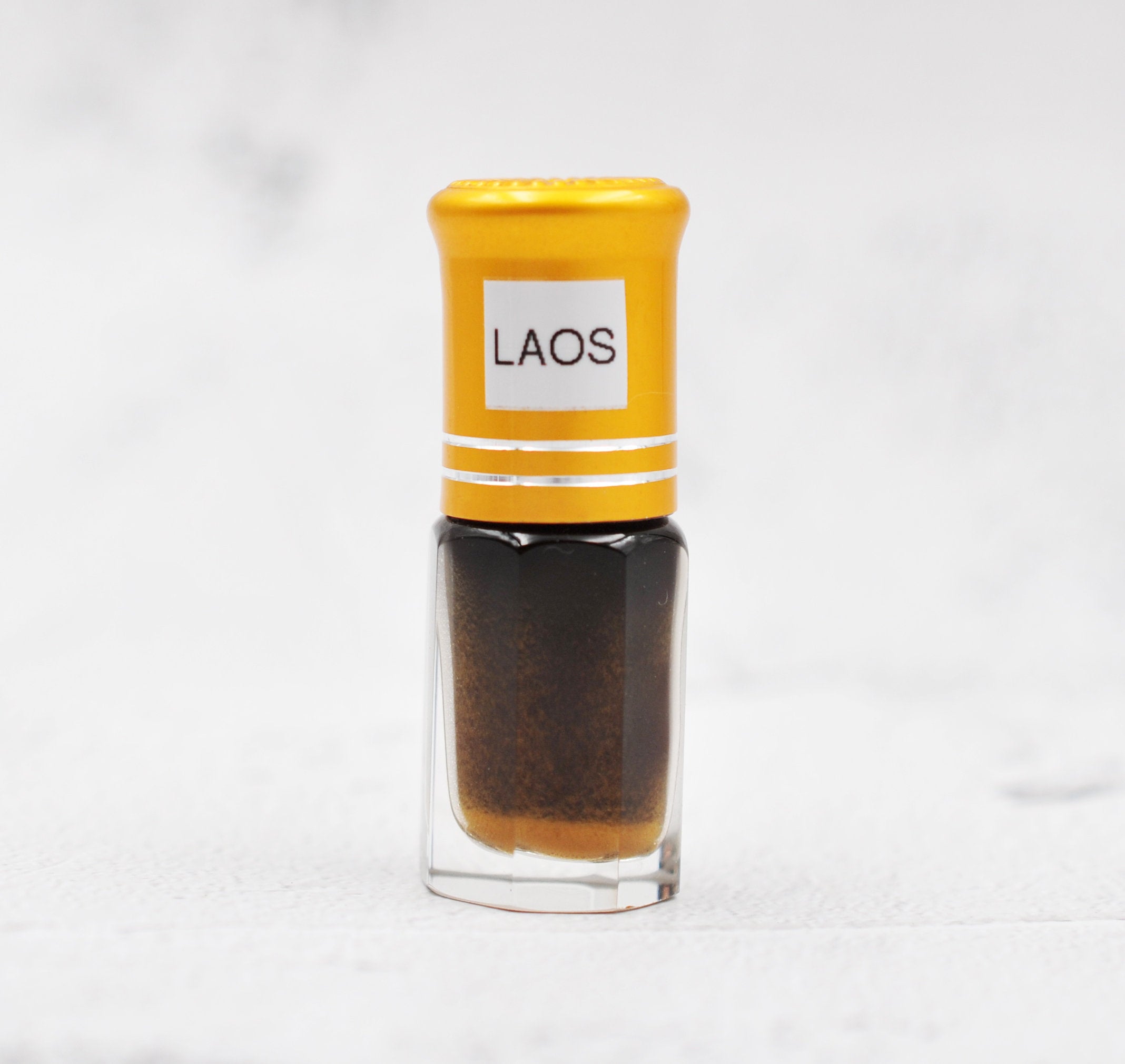 50-Year-Old Laos Dark Oud Oil - Pure Hydro Distilled Supreme Aquilaria Crassna Agarwood (3ml Limited Edition) for Meditation, Aromatherapy & Luxury Perfume Making