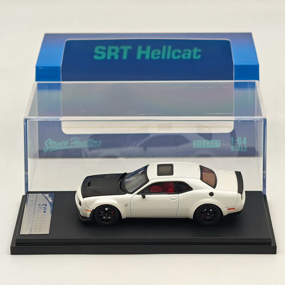 1:64 Scale Dodge SRT Hellcat Diecast Metal Car Model - White with Carbon Accents - Collectible Muscle Sports Car for Display & Racing Enthusiasts