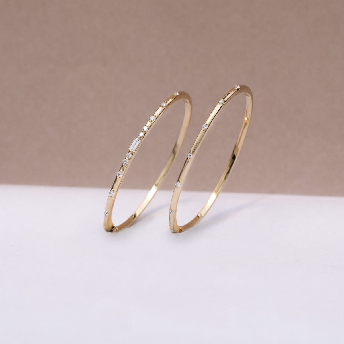 Sparkling Diamond Sprinkle Bracelet for Women - Elegant Cubic Zirconia Adjustable Bangle - Perfect for Parties, Weddings & Everyday Wear