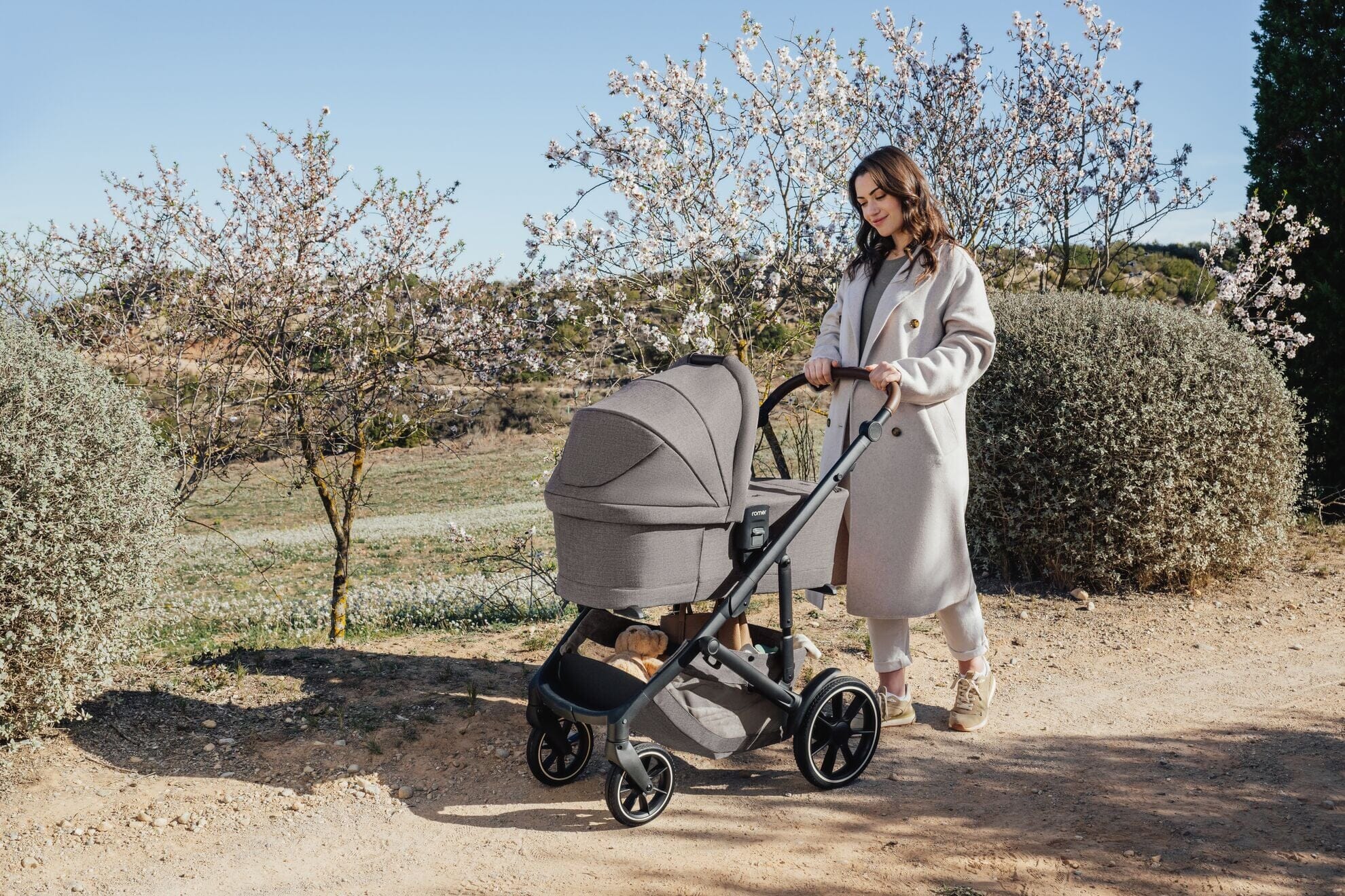 Romer Sera Bassinet for Tura Stroller - Premium Baby Bassinet Attachment for Stroller Travel, Newborn Sleep & On-the-Go Comfort | Perfect for Shopping, Walks & Outdoor Adventures