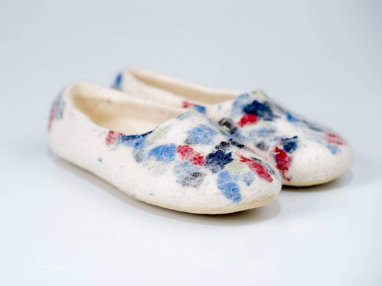 Cozy Women's Felted Wool & Linen Slippers - Handmade Rustic House Shoes - Perfect Mother's Day Gift for Her - Ideal for Indoor Comfort & Relaxation at Home
