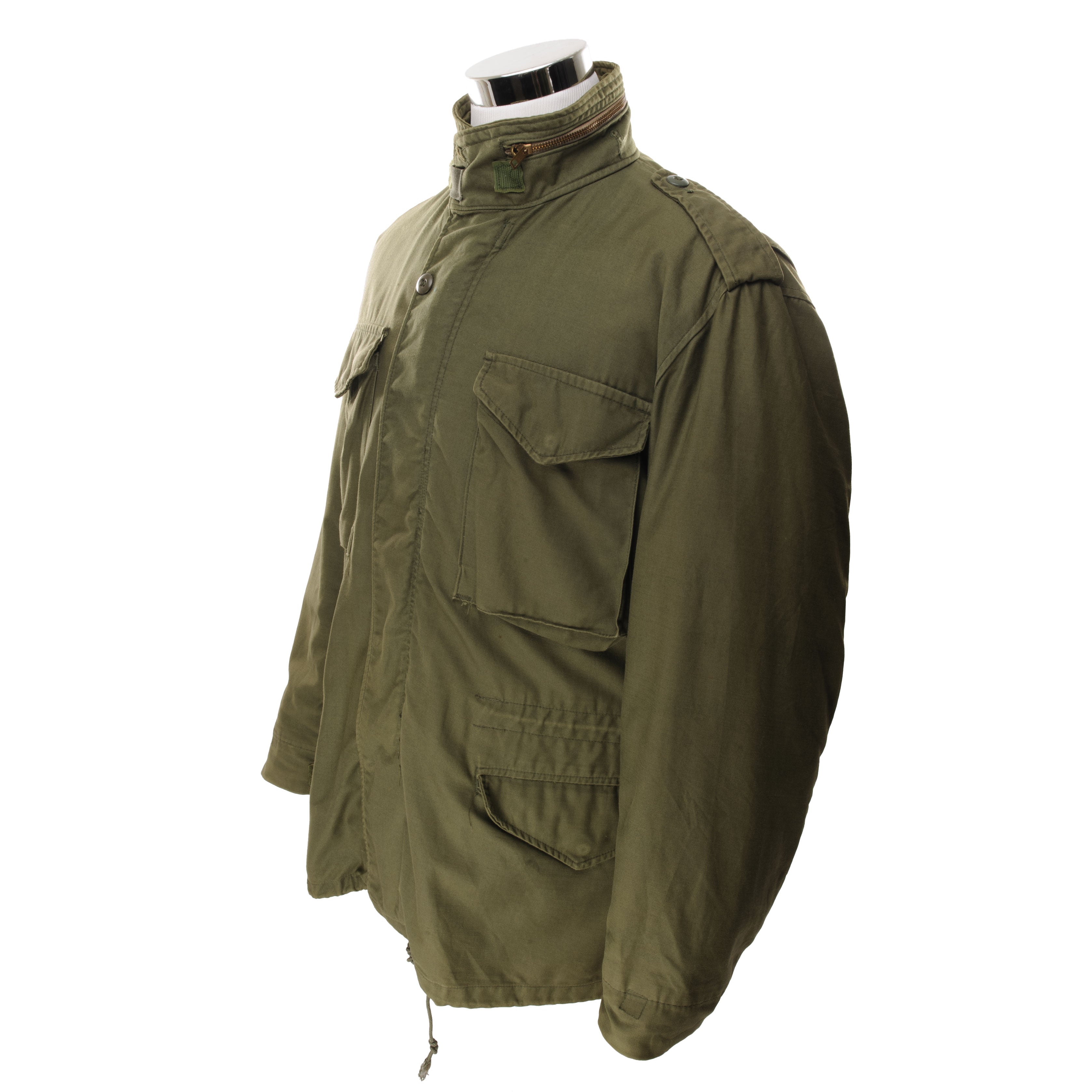 Vintage US Army M1965 M65 Alpha Industries Field Jacket - Medium Regular Size - 1980s Military Surplus - Perfect for Outdoor Adventures, Hiking, and Vintage Fashion Collectors
