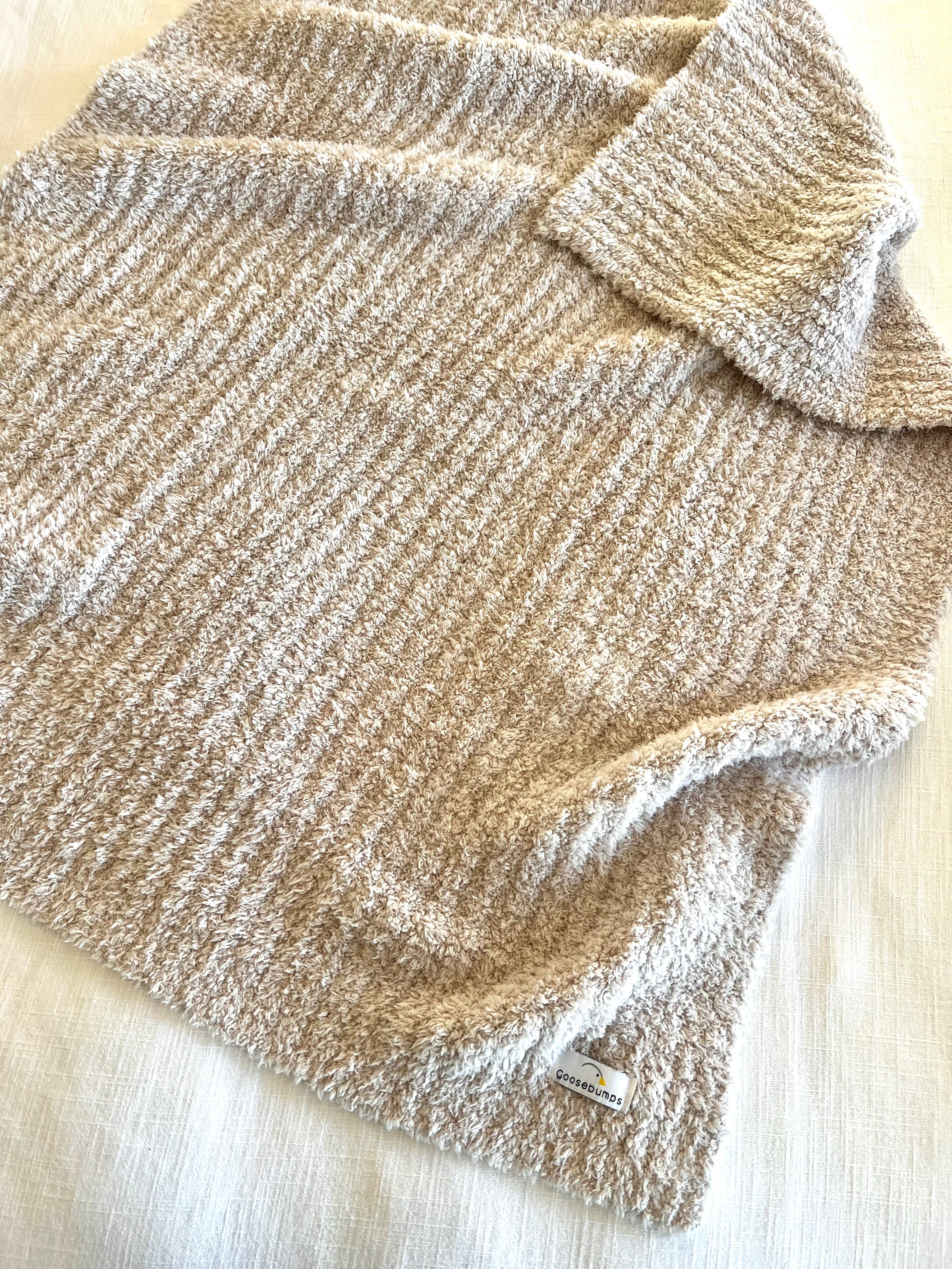 Soft Plush Baby Blanket - Cozy & Comfortable for Newborns & Toddlers - Perfect for Nursery, Stroller, and Travel Use