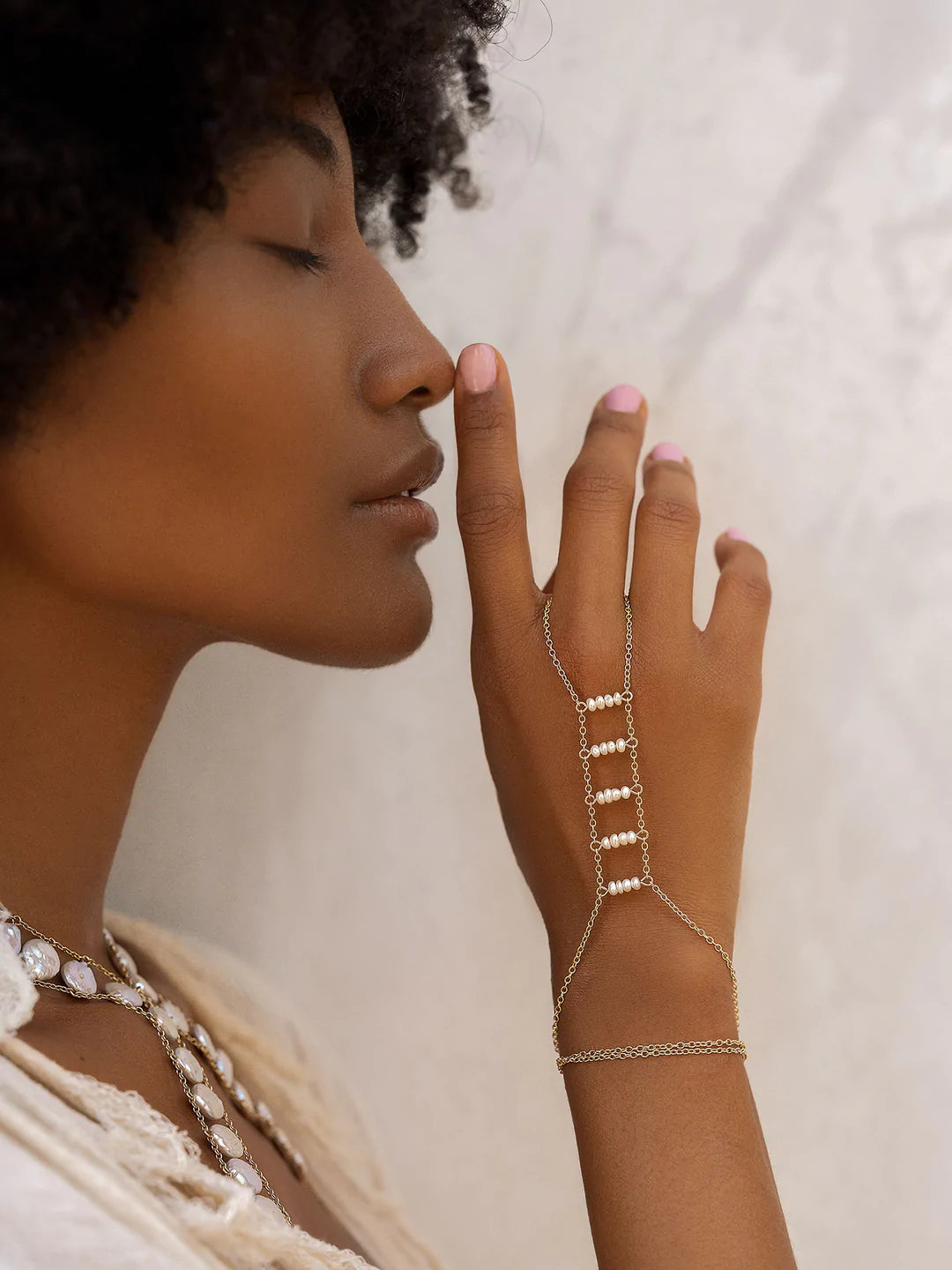 Elegant Pearl Hand Chain Bracelet for Women - Boho Chic Jewelry Gift for Brides, Party & Everyday Wear