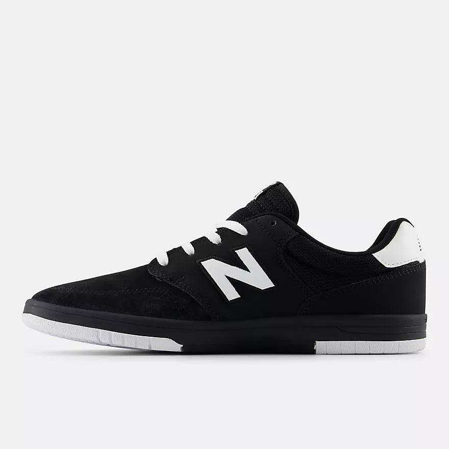 New Balance Numeric 425 Limited Edition Skate Shoes for Men - High-Performance Skateboarding Sneakers with Durable Suede & Rubber Outsole - Perfect for Street Skating & Urban Fashion