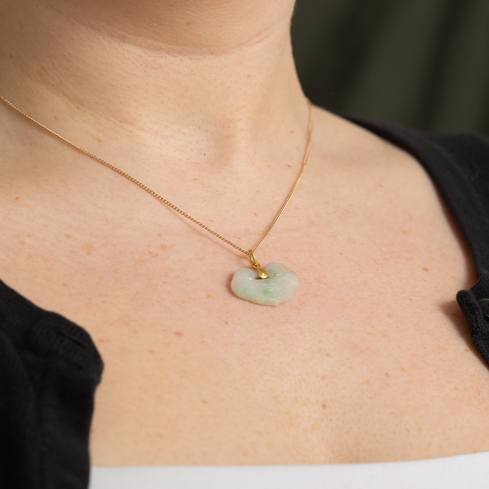 10.00ct Natural Jadeite Pendant Handcrafted Carved Green Gemstone Jewelry for Women - Elegant Necklace Gift for Birthday, Anniversary & Special Occasions