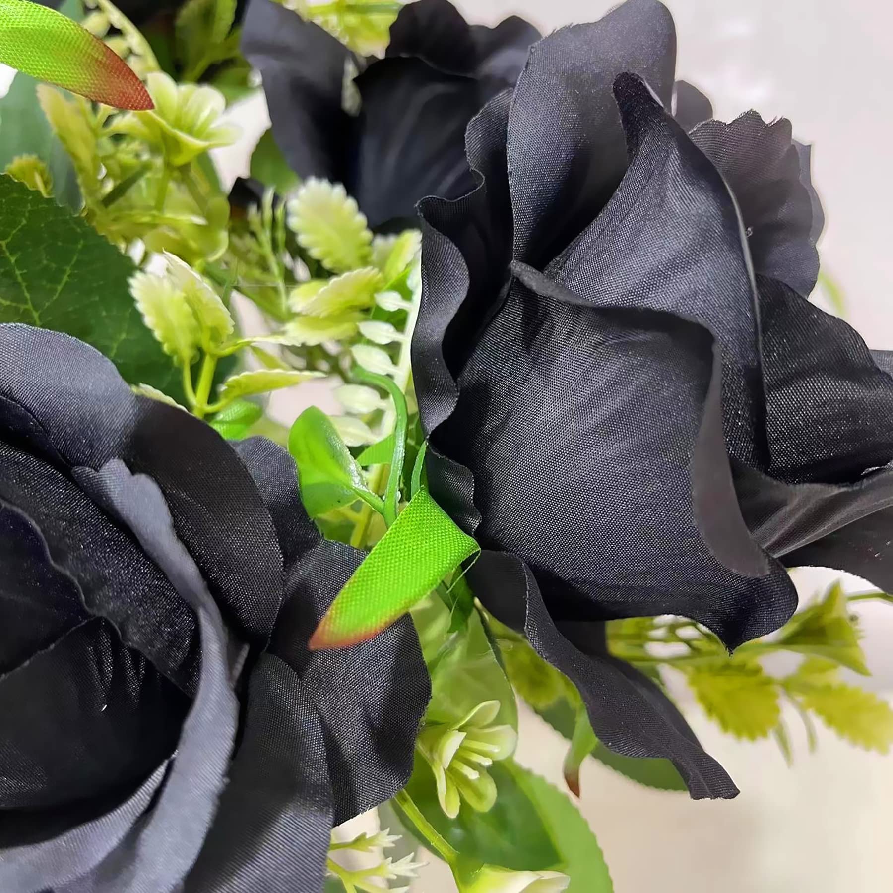 UKELER 12-Pack Artificial Black Roses Bouquet - Realistic Silk Fake Flowers with Stems for Home Decor, Wedding Centerpieces, Party Arrangements, Table Decorations - Perfect for Valentine's Day, Halloween & Gothic Themed Events