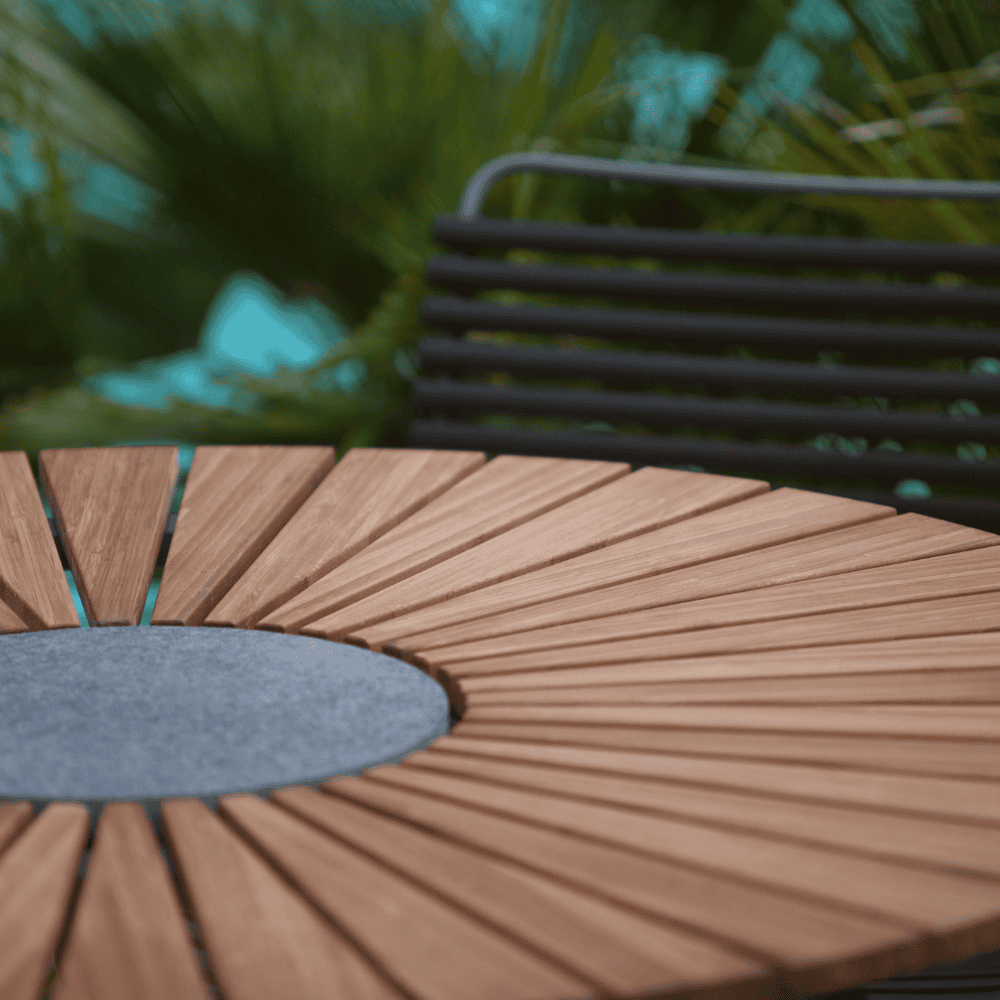 Round Outdoor Dining Table - Weatherproof Patio Furniture for Garden, Backyard, and Poolside Gatherings