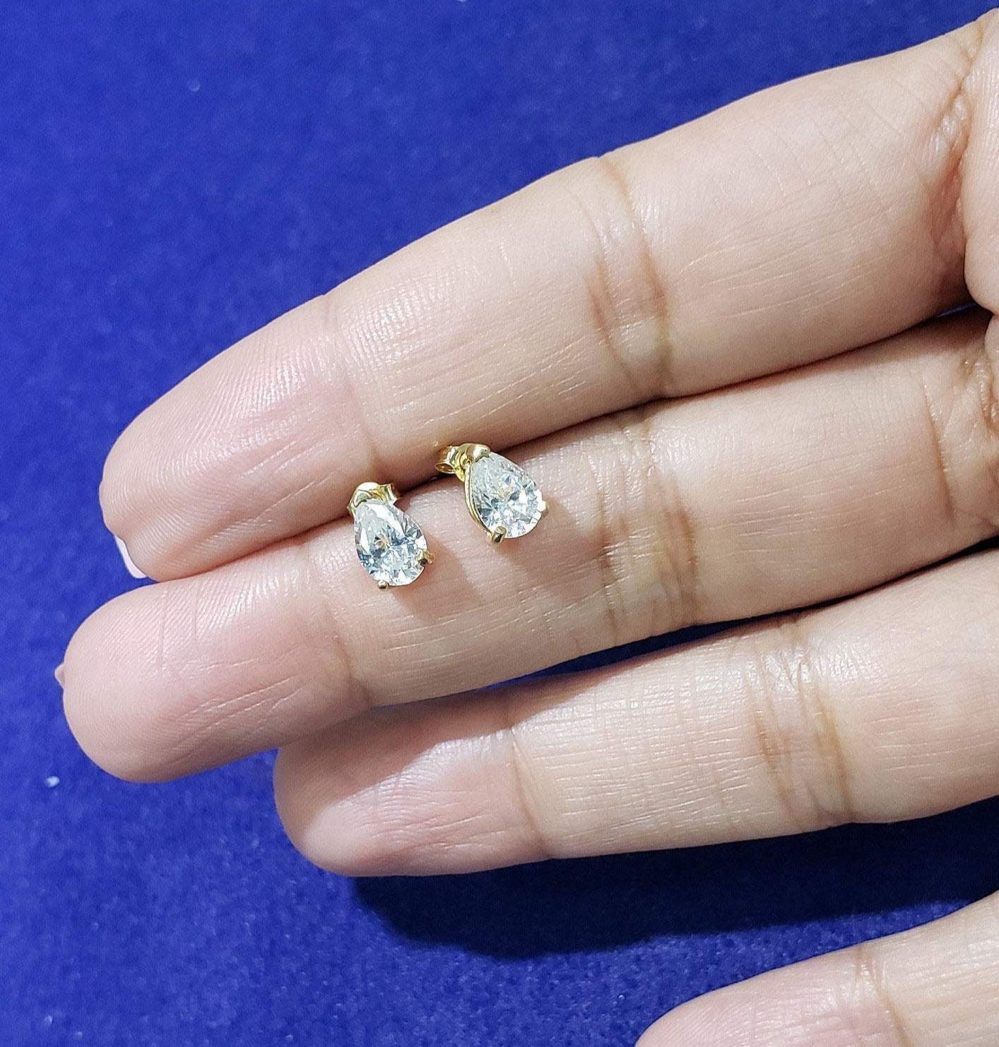 9MM Cubic Zirconia CZ Pear Shaped Tear Drop Stud Earrings for Women - Elegant Dangle Earrings for Wedding, Party & Special Occasions