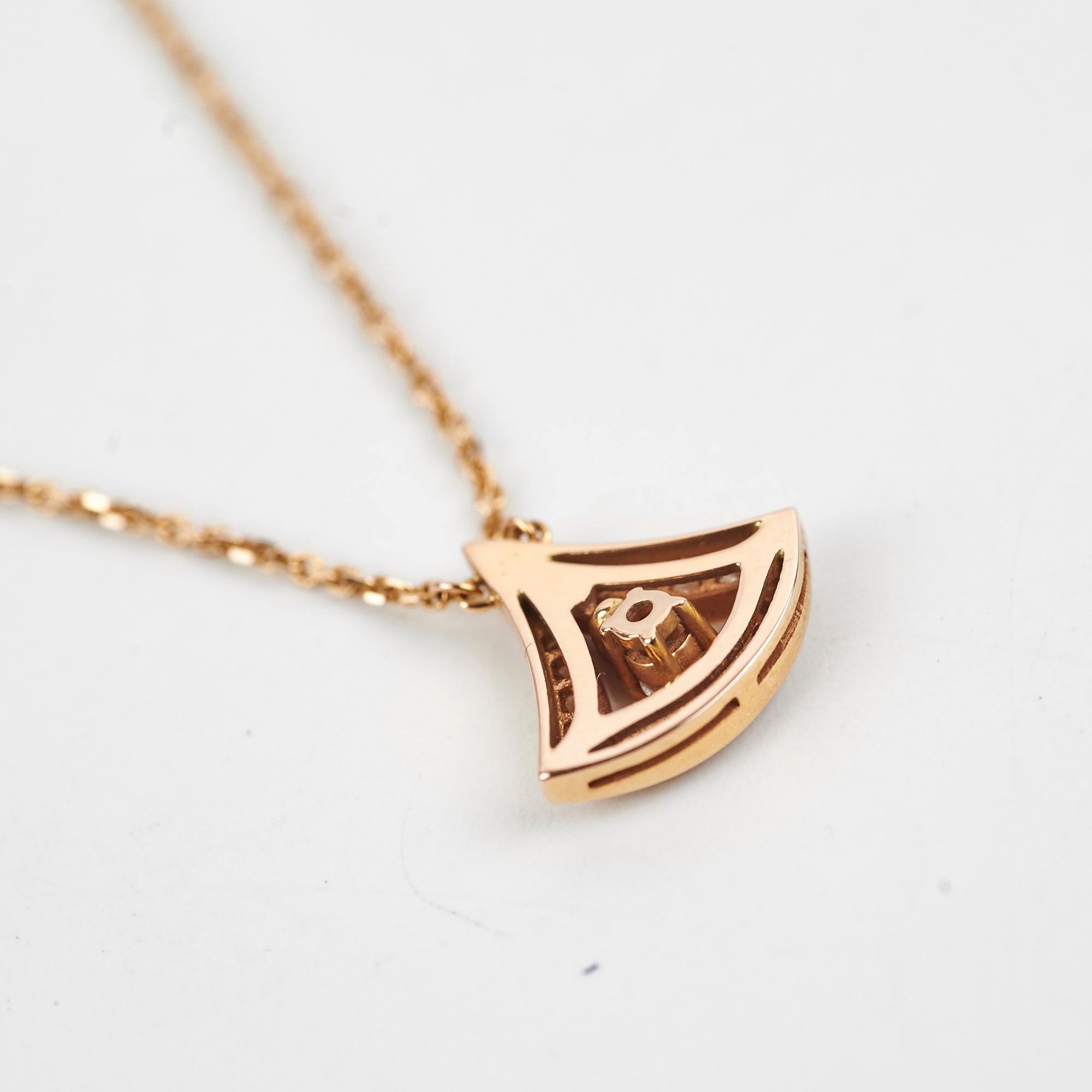 Bvlgari Divas' Dream 18k Pink Gold Diamond Pendant Necklace 354363 | Luxury Jewelry for Women, Elegant Gift for Anniversary, Wedding & Special Occasions