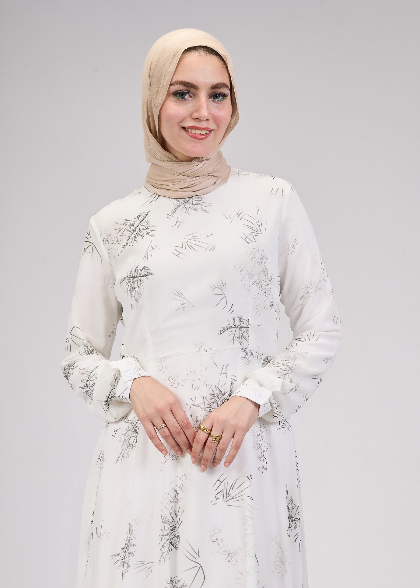 Zayneb Elegant Ivory Chiffon Maxi Dress with Floral Print - Women's Summer Beach Wedding Party Gown - Perfect for Bridal Shower, Vacation & Formal Events