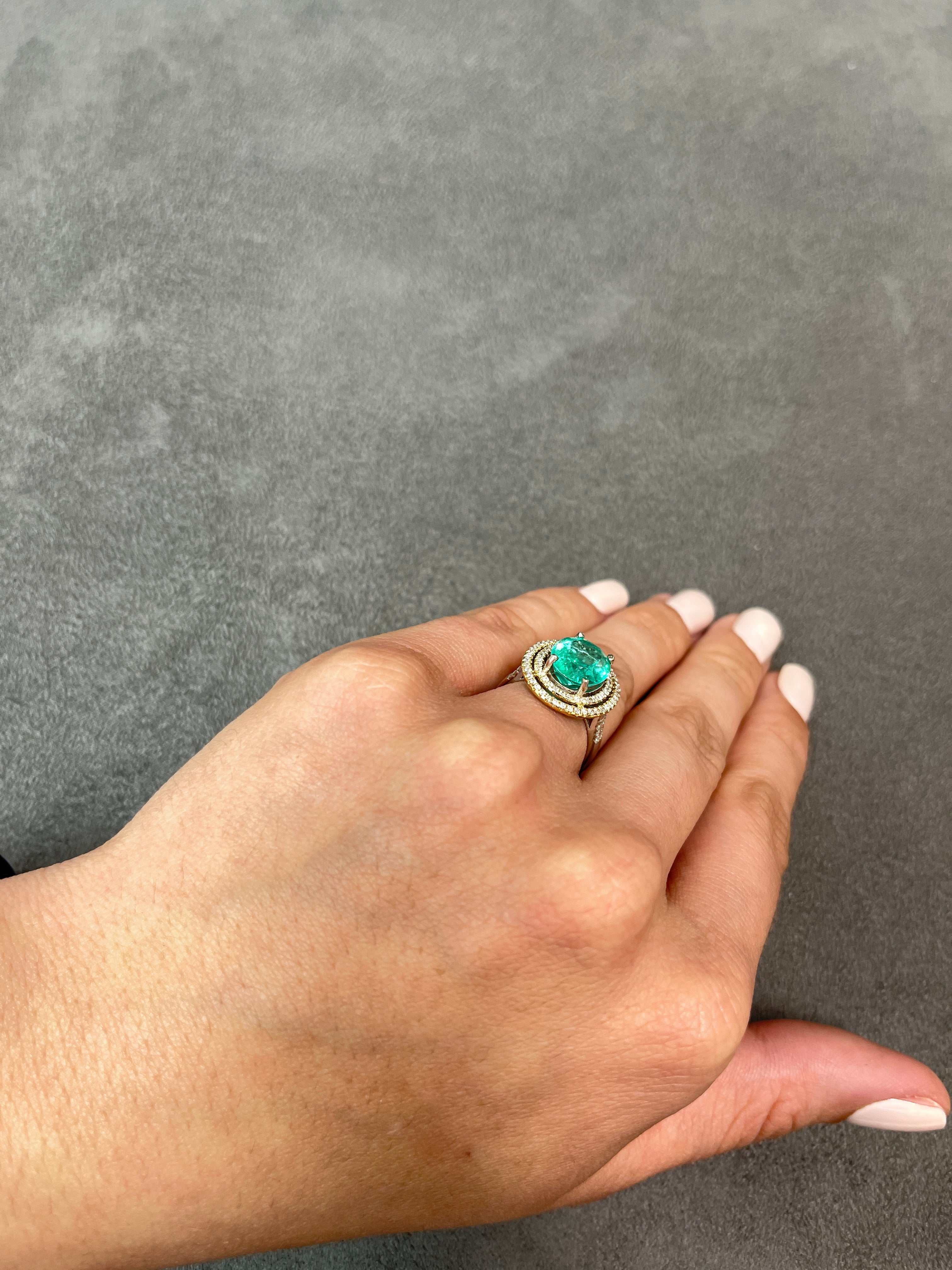 4.50tcw Natural Emerald Oval & Diamond Halo 18K Gold Statement Ring for Women | Elegant Wedding, Engagement & Anniversary Jewelry Gift