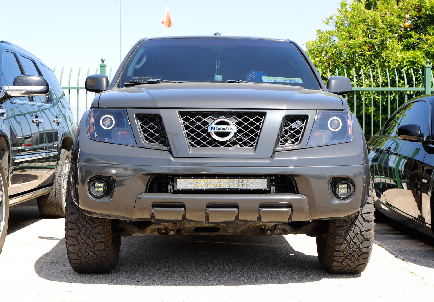 120W 20 LED Light Bar with Lower Bumper Bracket & Wiring Harness - Compatible with 2004-2018 Nissan Frontier - Off-Road Lighting for Trucks, ATVs & Night Driving