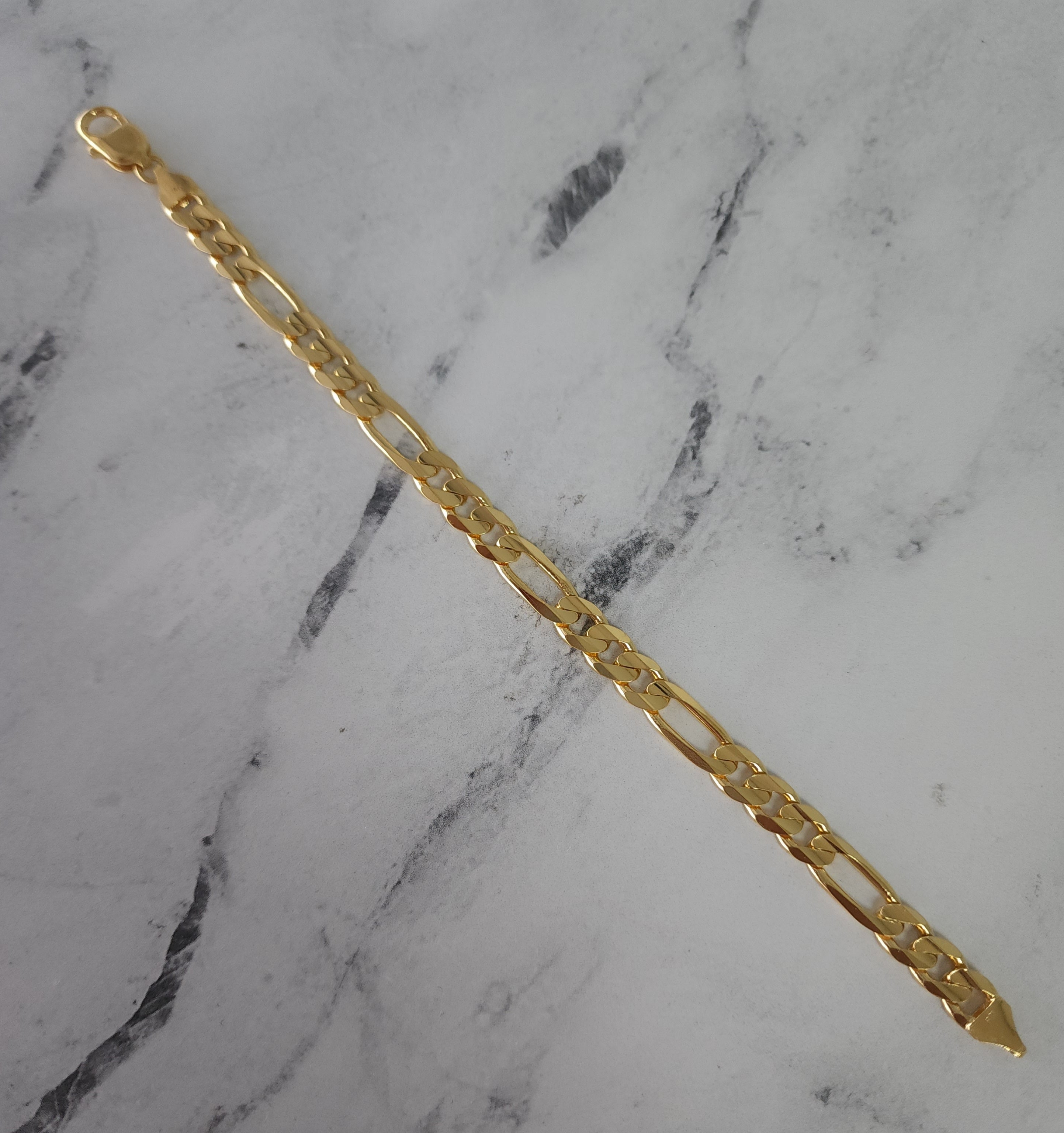 8MM Classic Figaro Chain Bracelet for Men & Women - Italian Gold Silver Stainless Steel Jewelry Gift for Birthday, Anniversary & Everyday Wear