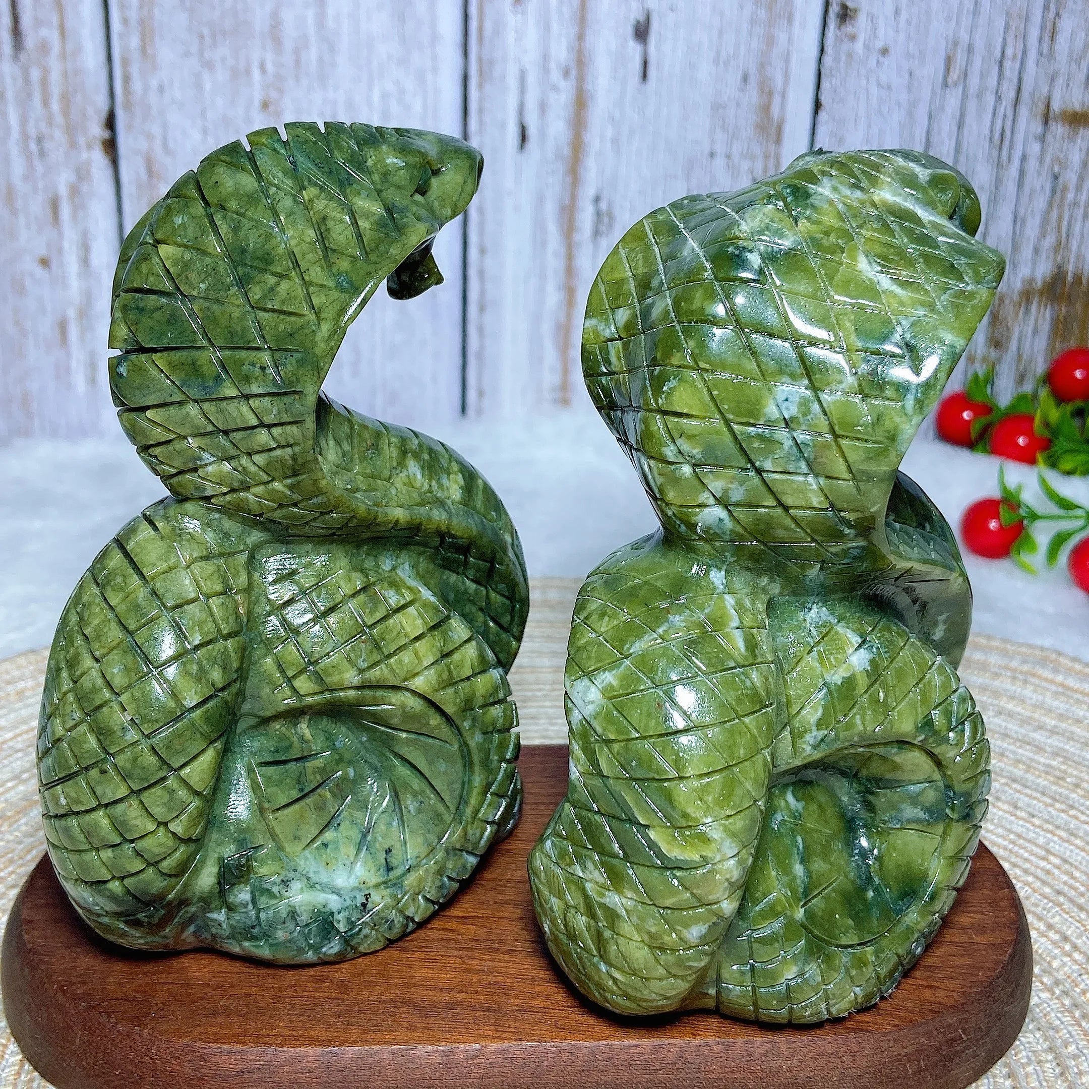 Natural Green Jasper Crystal Snake Carving - Healing Stone for Reiki, Meditation & Home Decor - Unique Spiritual Gift for Energy & Protection
