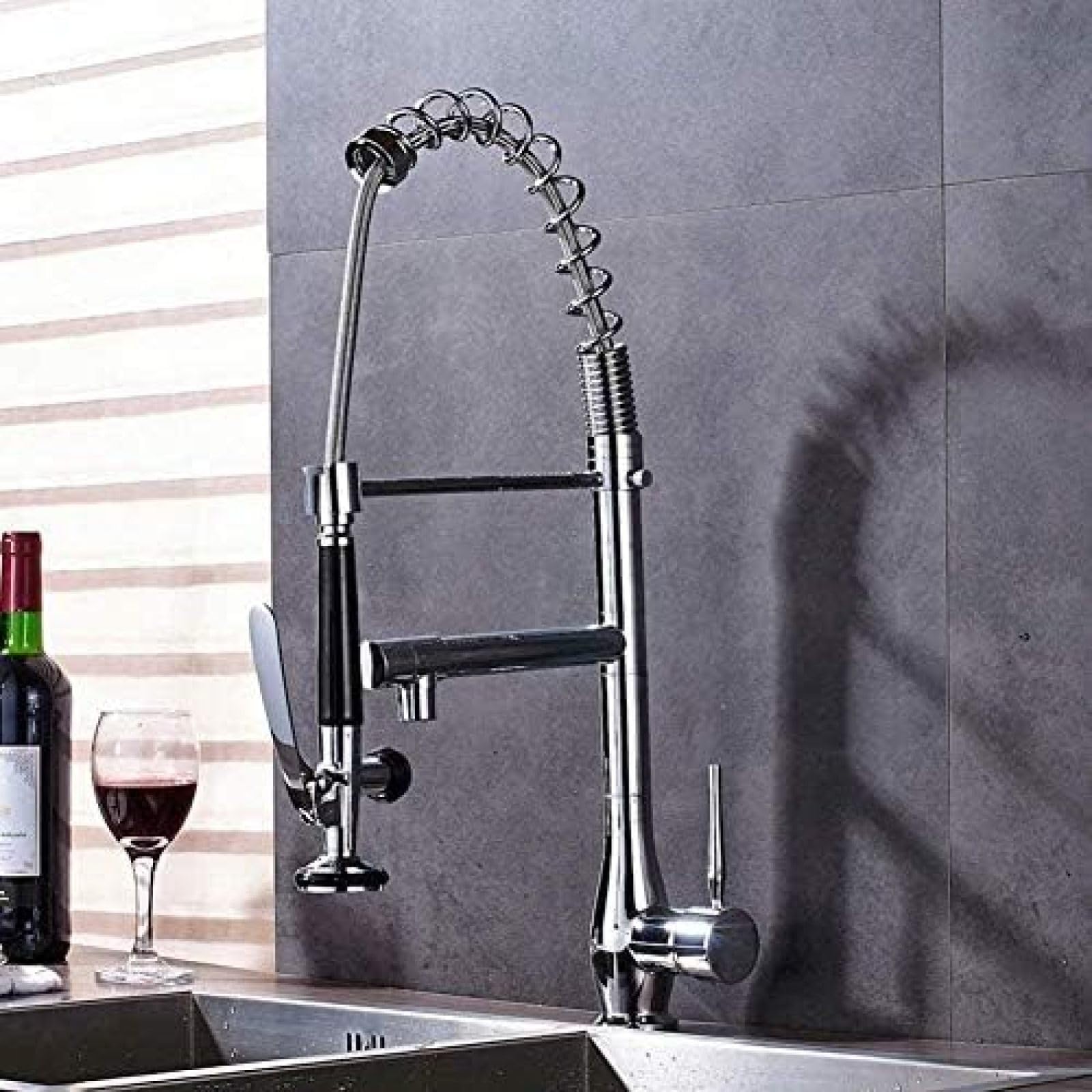 Luxury Black Single Handle Kitchen Faucet with Dual Sprayer Nozzle & Bracket - Hot & Cold Water Mixer Tap for Modern Kitchen Sink - Perfect for Cooking, Washing Dishes & Food Prep